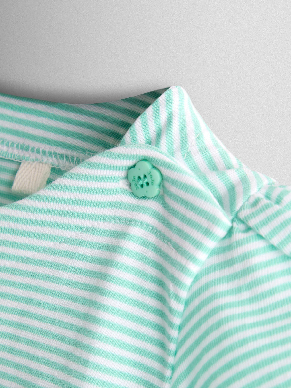 Dsiney Kidz - JoJo Maman Bébé Green Safari Zebra Appliqué Button Shoulder T-Shirt image 3
