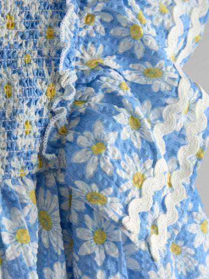 JoJo Maman Bébé Blue Daisy Seersucker Frill Shoulder Smocked Dress image 5