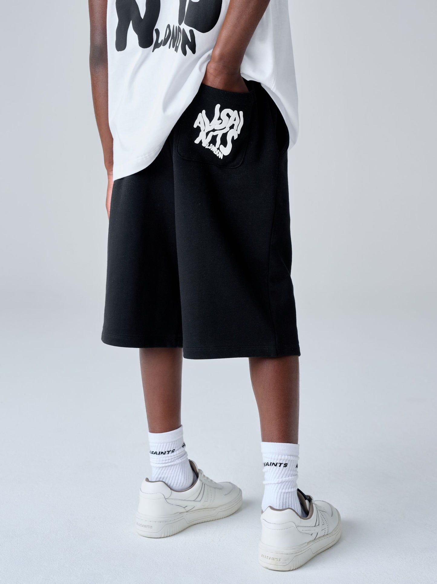 Dsiney Kidz - smALLSAINTS Black Orlando Bermuda Sweat Shorts image 3