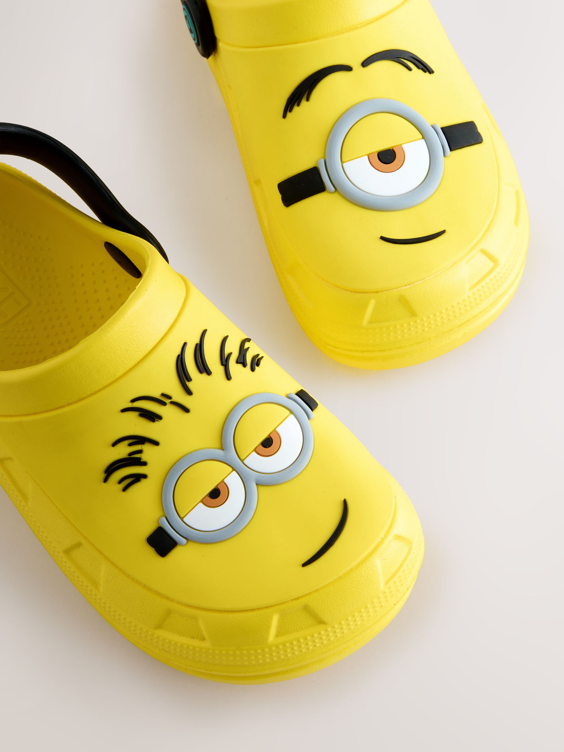Yellow Minions Clogs image 4