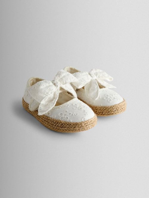 JoJo Maman Bébé White Broderie Bow Strap Ballet Pumps image 1