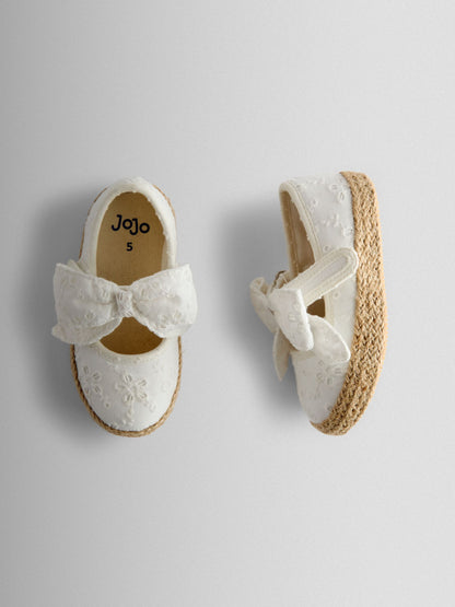 JoJo Maman Bébé White Broderie Embroidered Bow Strap Ballet Pumps image 3