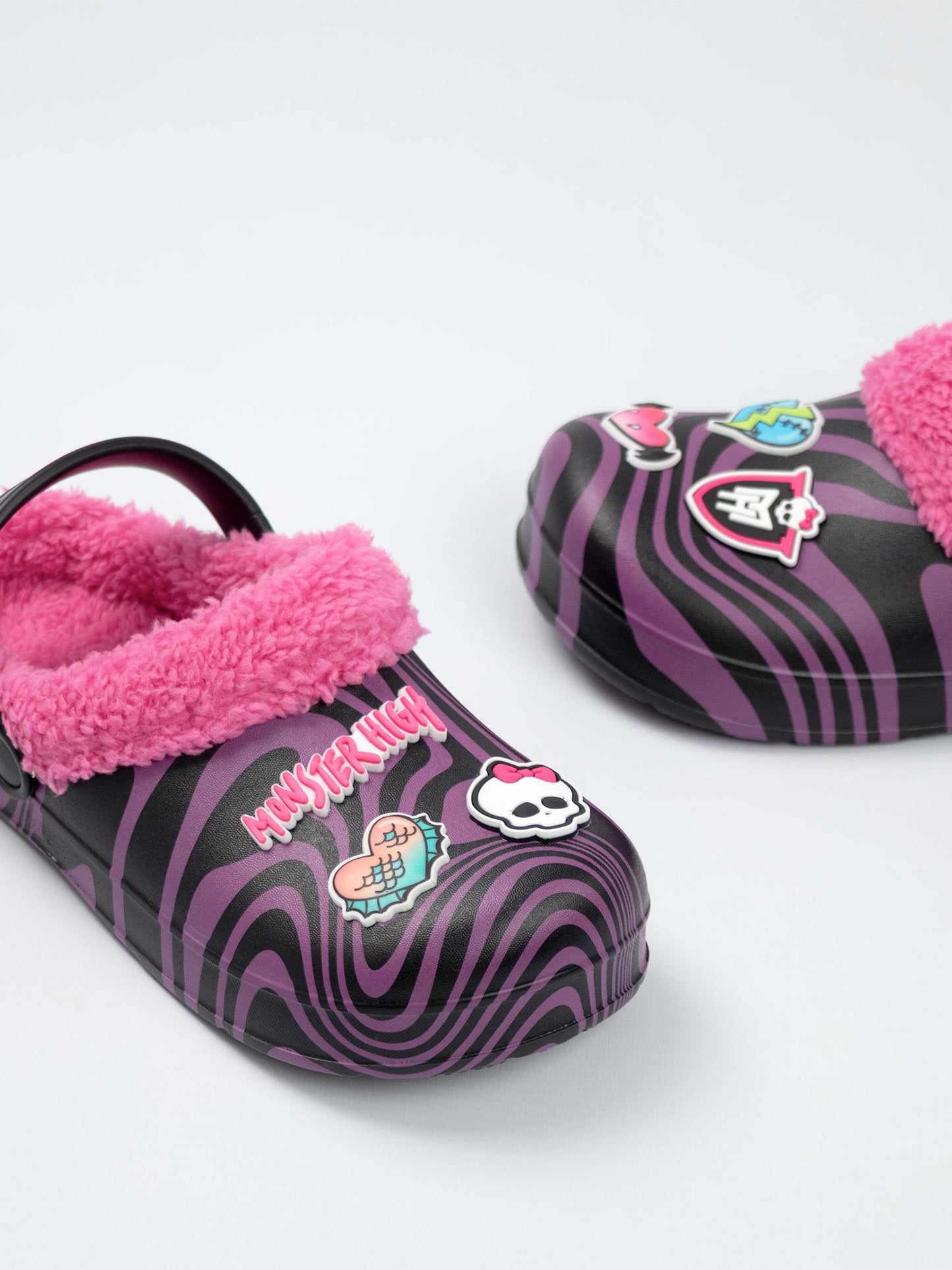 Vanilla Underground Pink Monster High Slippers image 3
