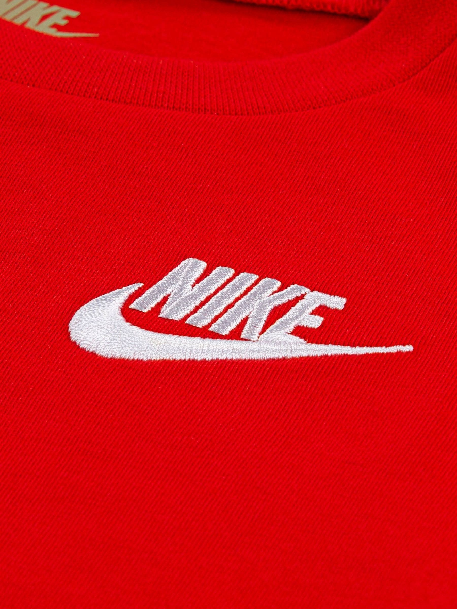 Nike Red Small Logo T-Shirt And Shorts Set image 4