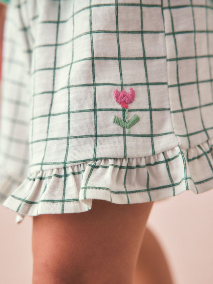 Ecru White Flower Shorts (3mths-7yrs) image 4