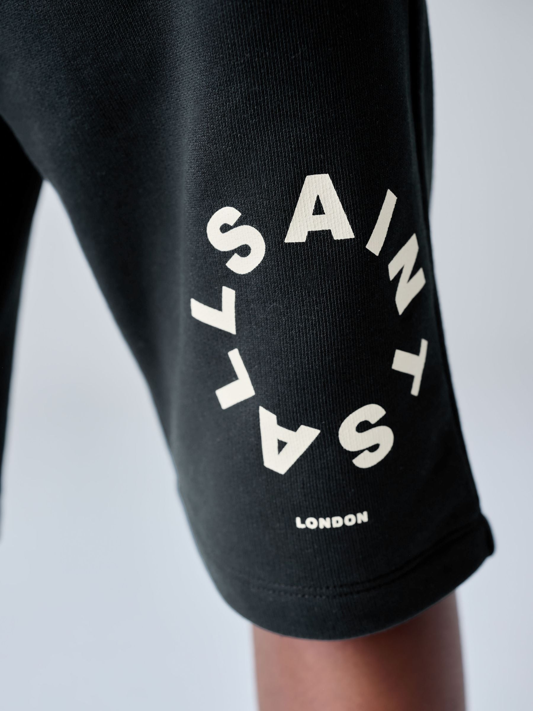 Dsiney Kidz - smALLSAINTS Neutral/Black Tierra T-Shirt and Sweat Shorts Set image 5