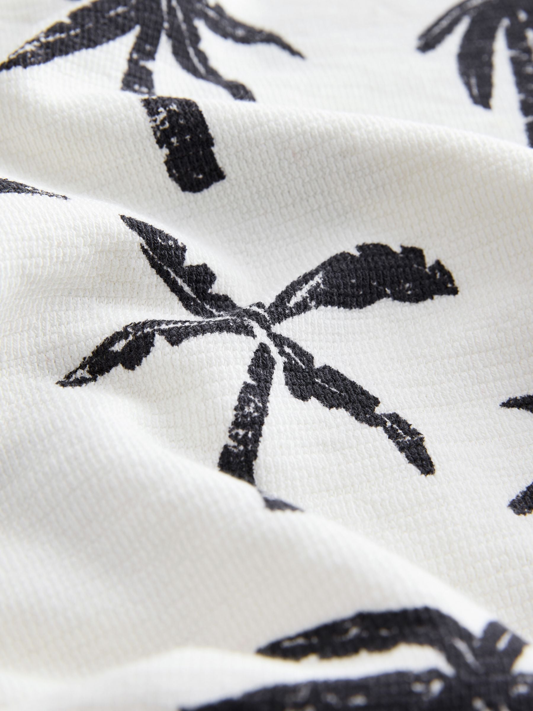 White/Black Palm Trees Short Sleeve All-Over Print T-Shirt and Shorts Set (3mths-7yrs) image 8