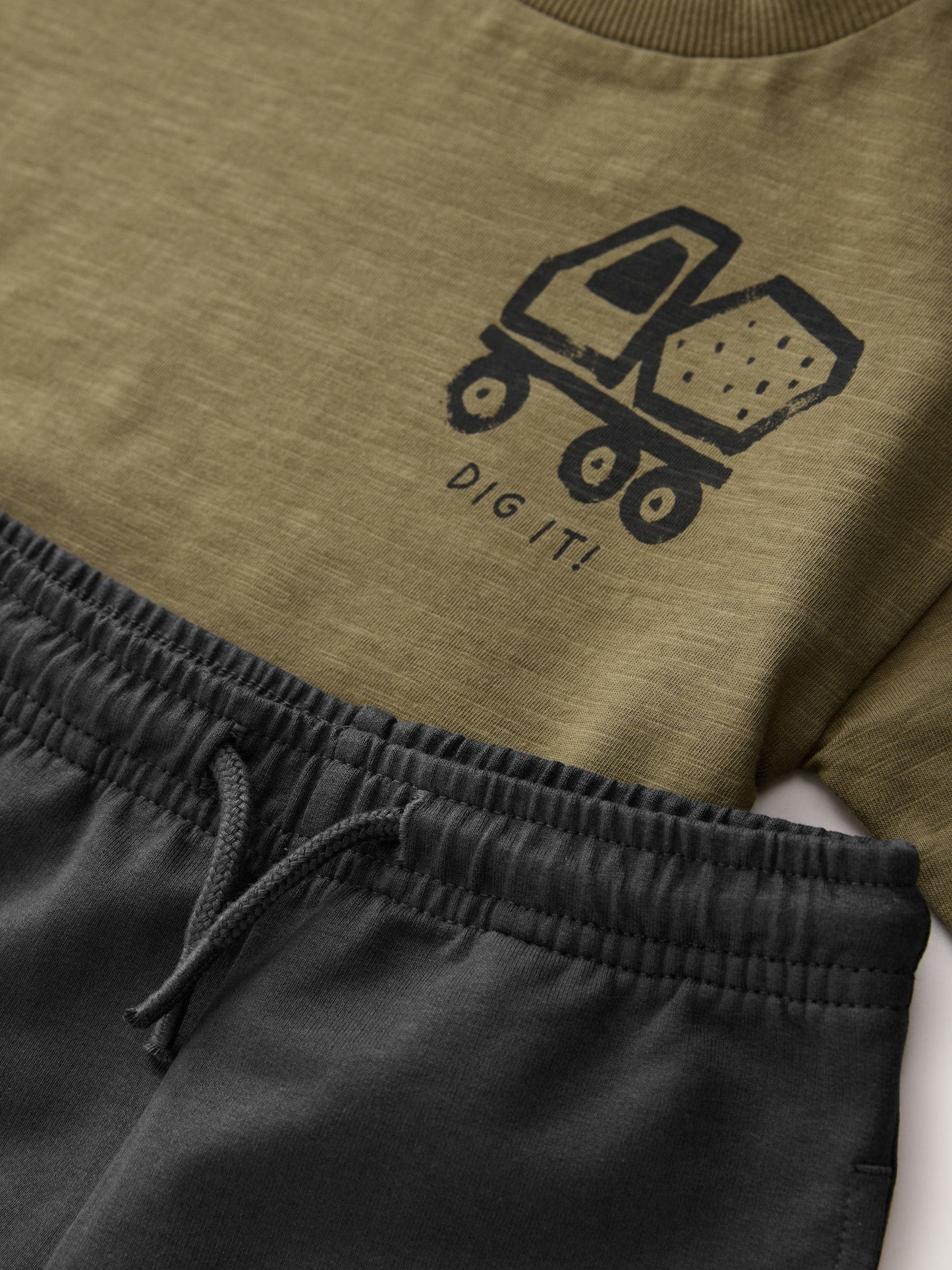 Khaki Green Digger Short Sleeve Back Print T-Shirt and Shorts Set (3mths-7yrs) image 7