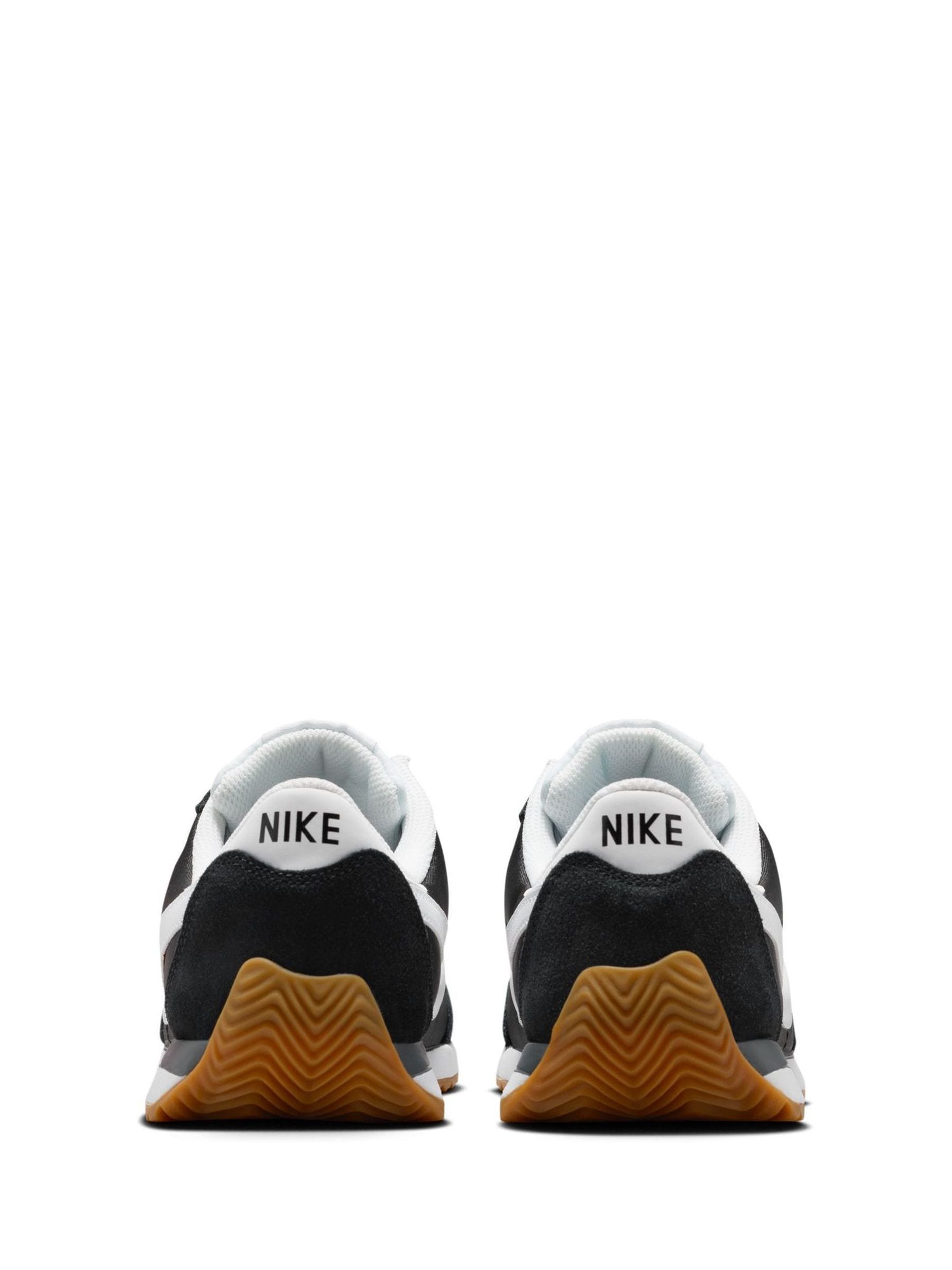 Nike Black White Youth Pacific Trainers image 4