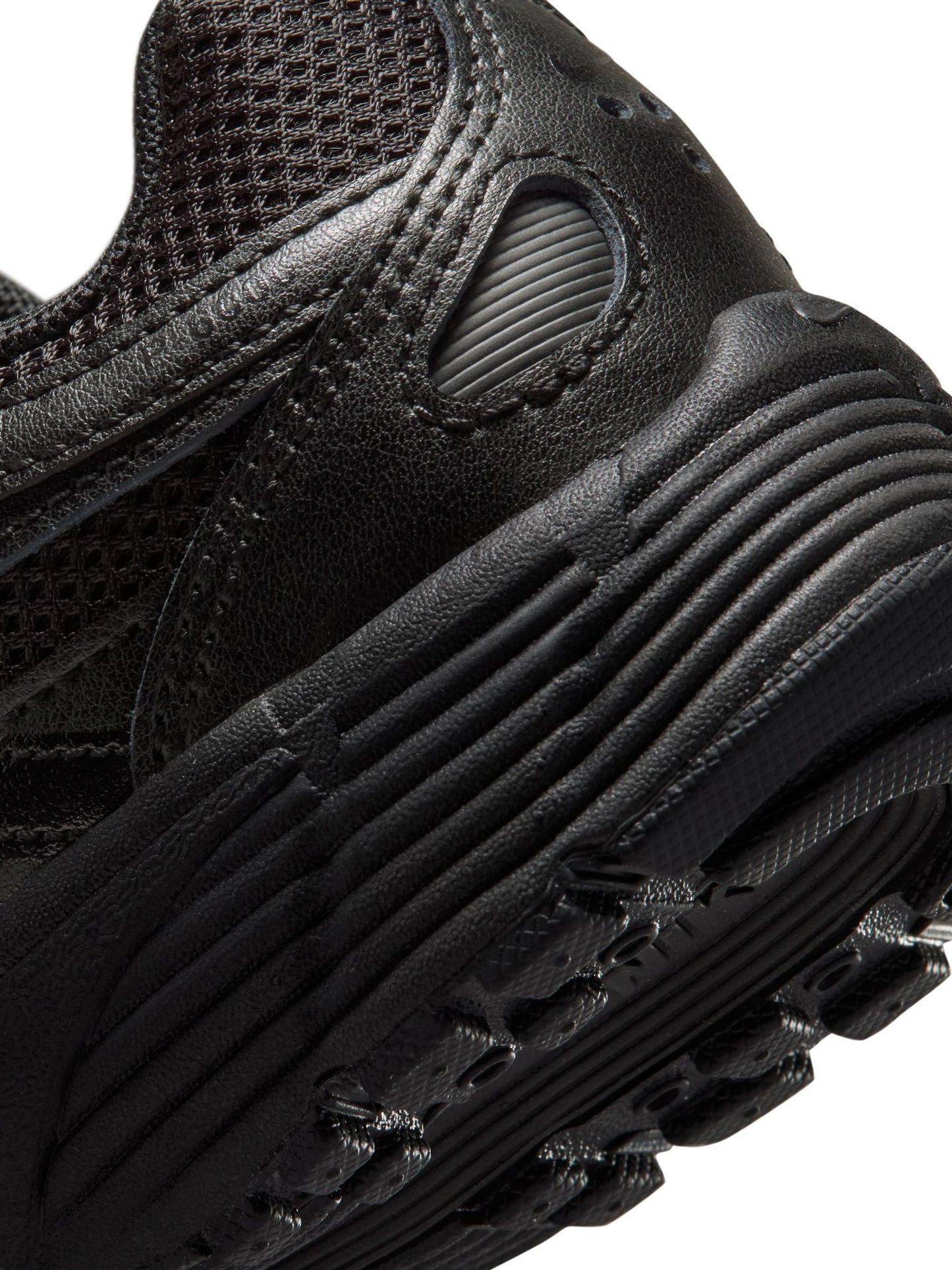 Nike Black/Grey Junior P6000 Trainers image 7