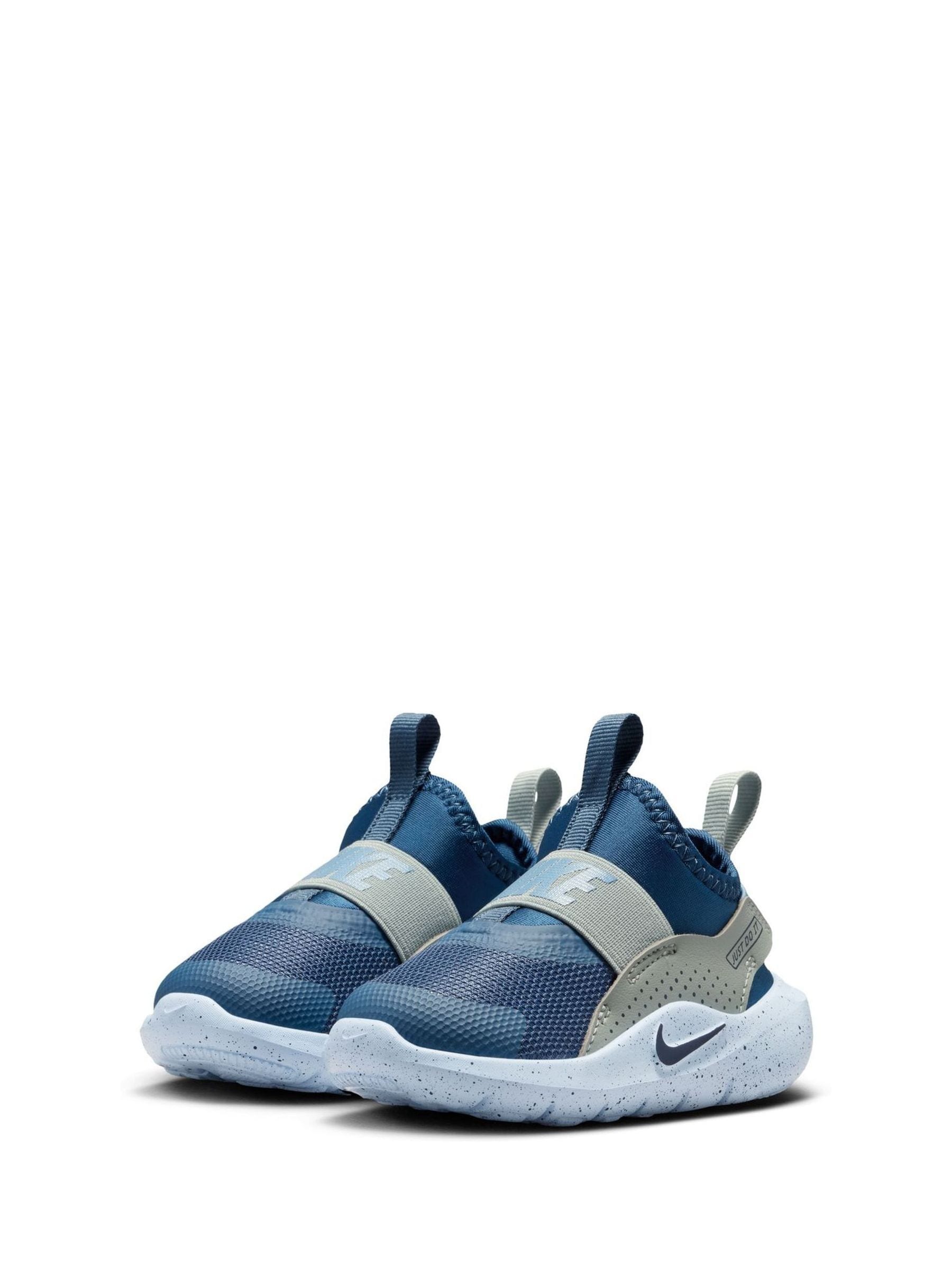 Nike Navy Blue and Green Infant Flex Runner 4 Trainers image 2