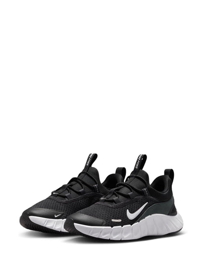Nike Dark Grey Junior Free Ride Trainers image 2