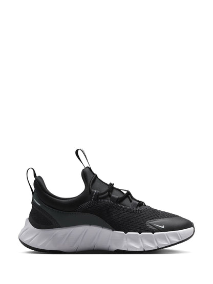 Nike Dark Grey Junior Free Ride Trainers image 3