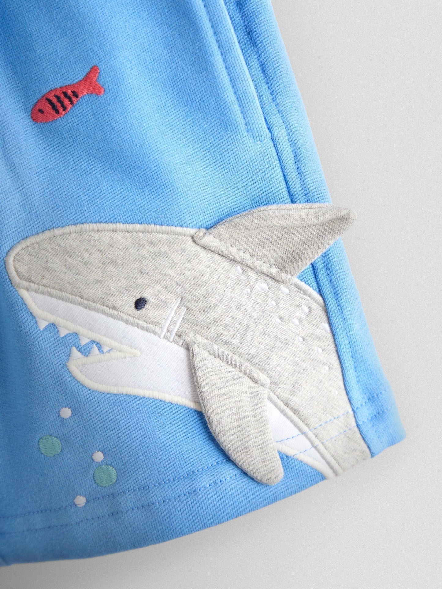 Dsiney Kidz - JoJo Maman Bébé Blue & Grey Shark 2-Pack Appliqué & Plain Shorts image 6
