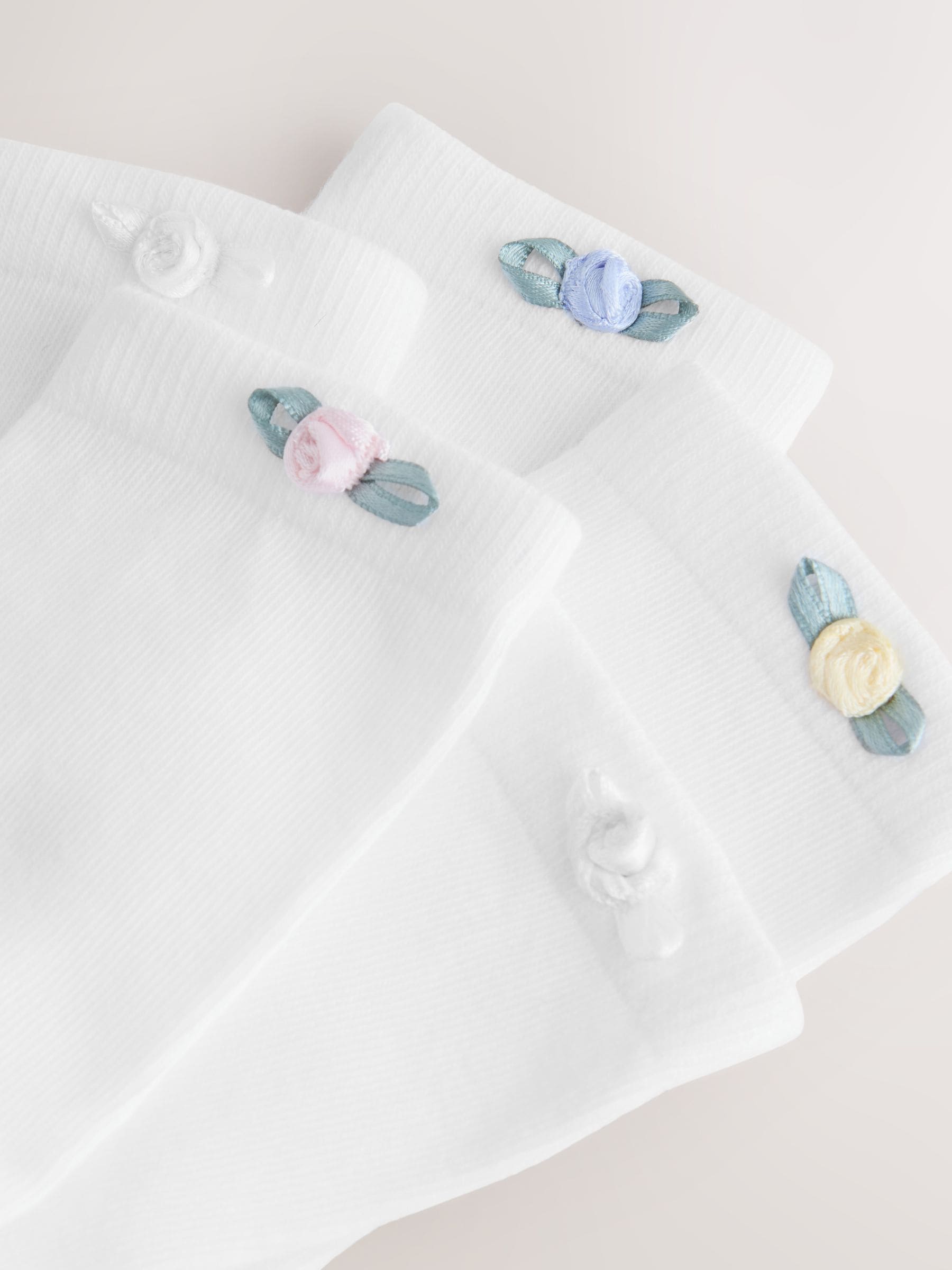 White Cotton Rich Ankle Socks with Rose Detail 5 Pack image 2