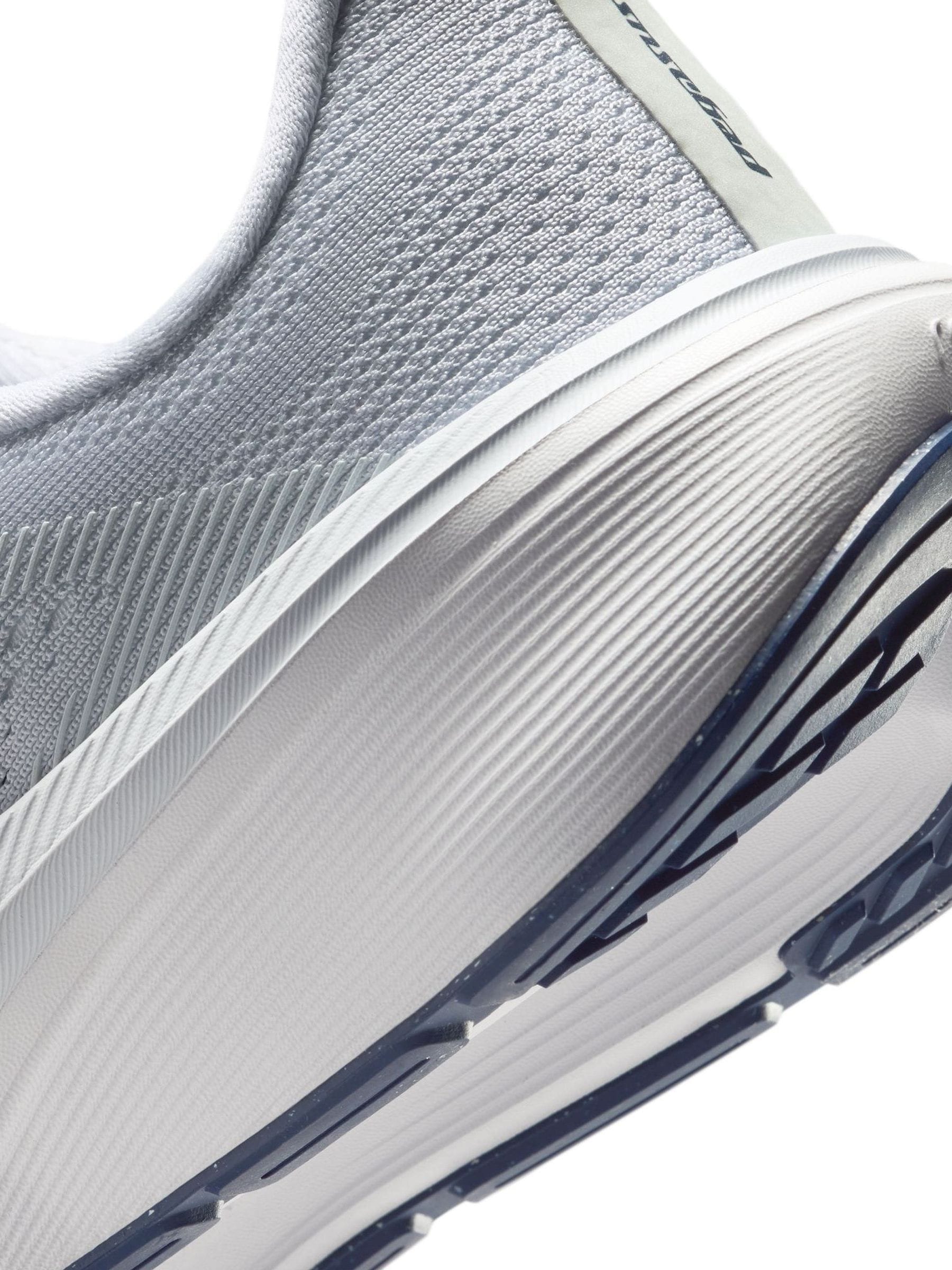 Nike Grey Green Pegasus 42 Road Running Trainers image 7