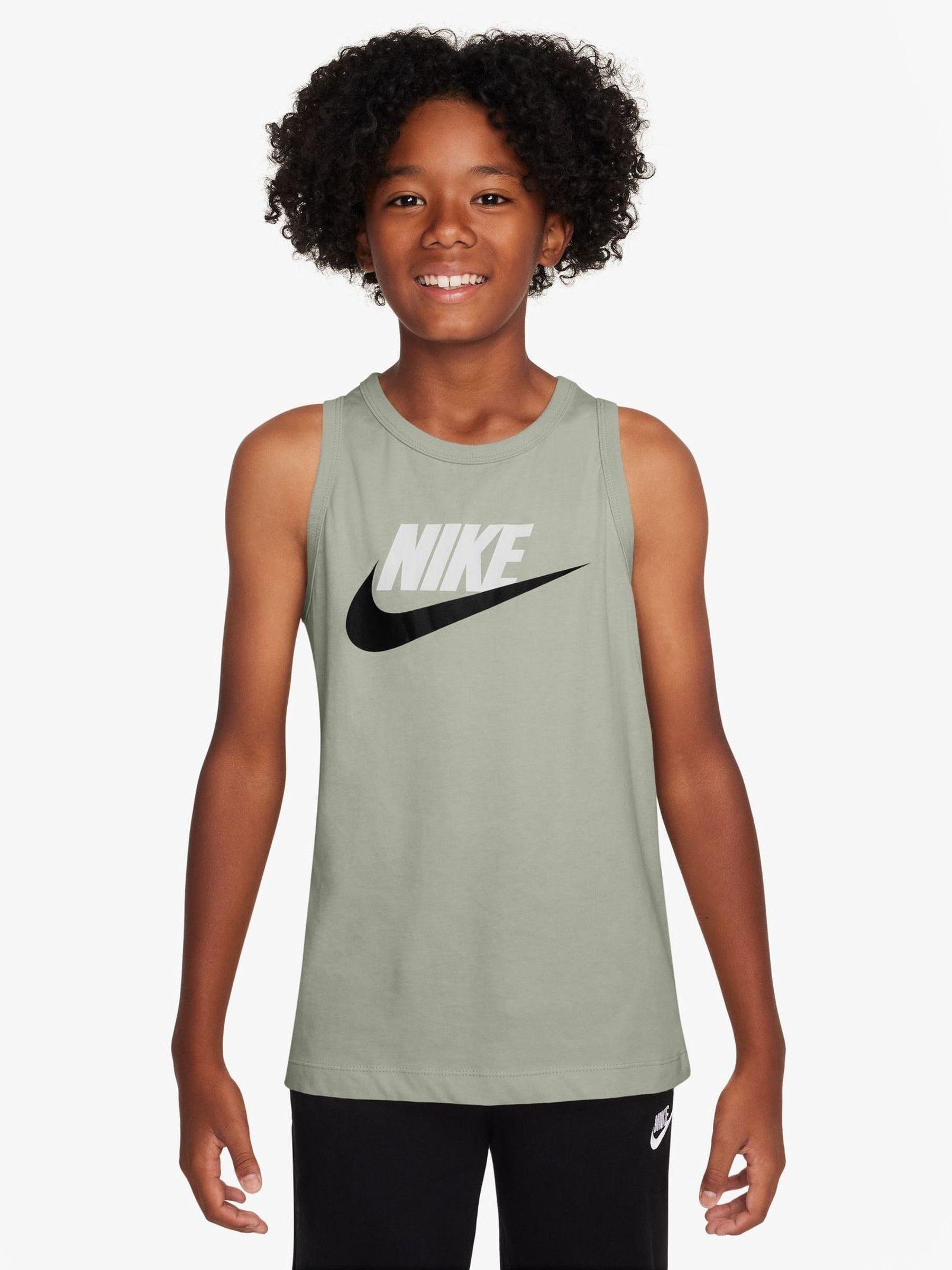Dsiney Kidz - Nike Green Sportswear Vest image 1