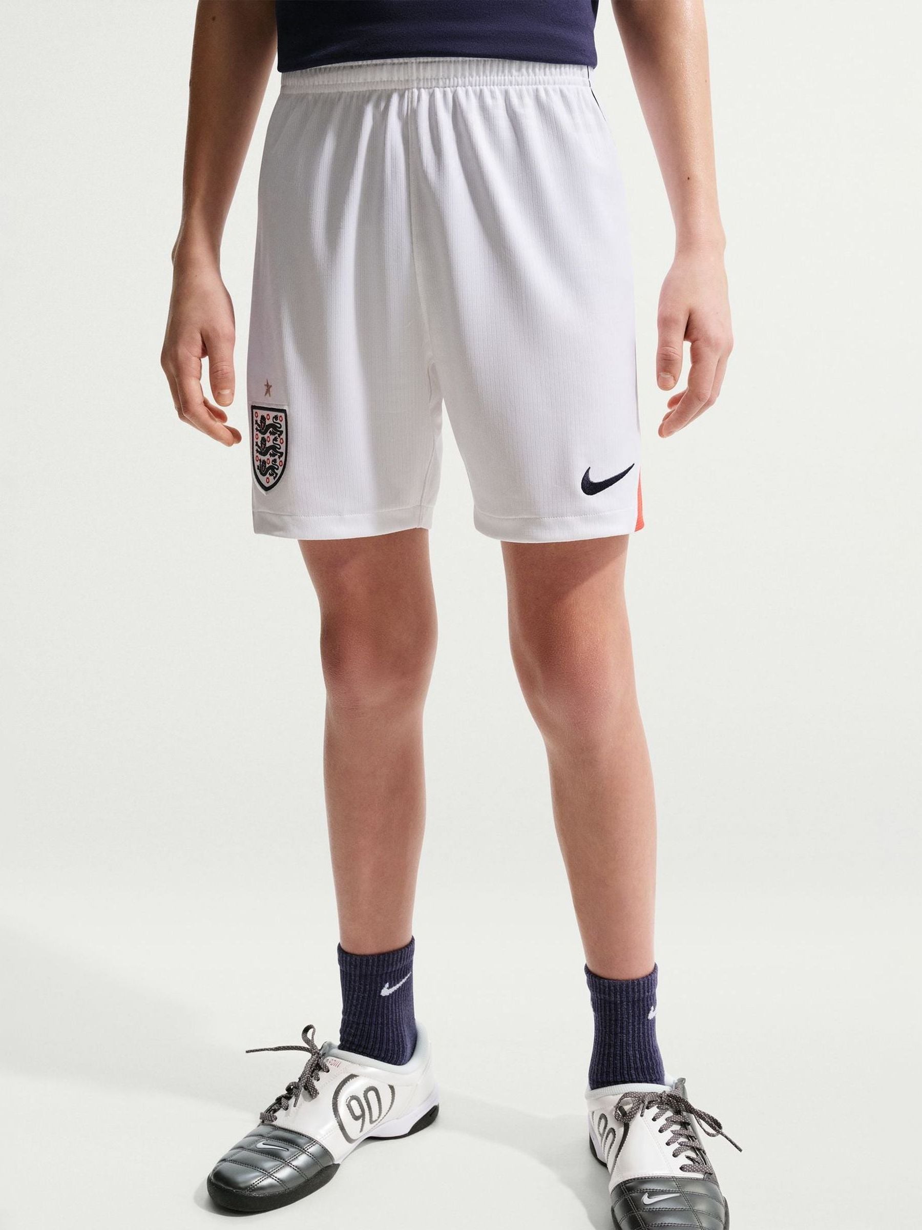 Dsiney Kidz - Nike Home England 2026 Football Shorts image 1