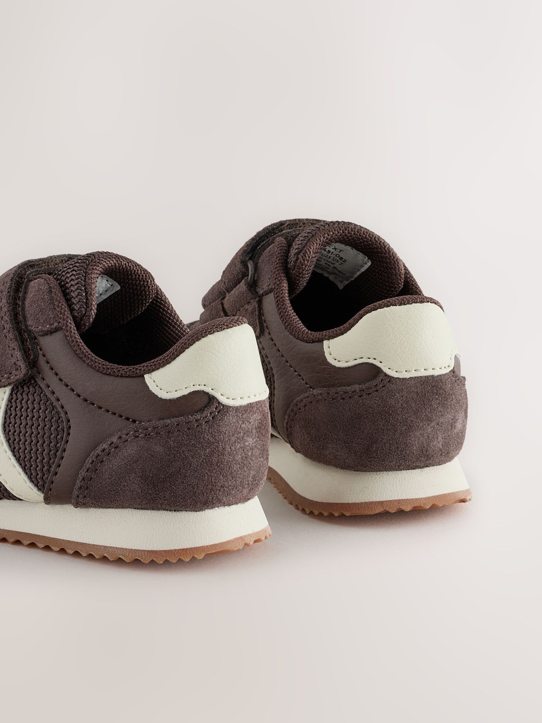Chocolate Brown Standard Fit (F) Touch Fastening Trainers image 3