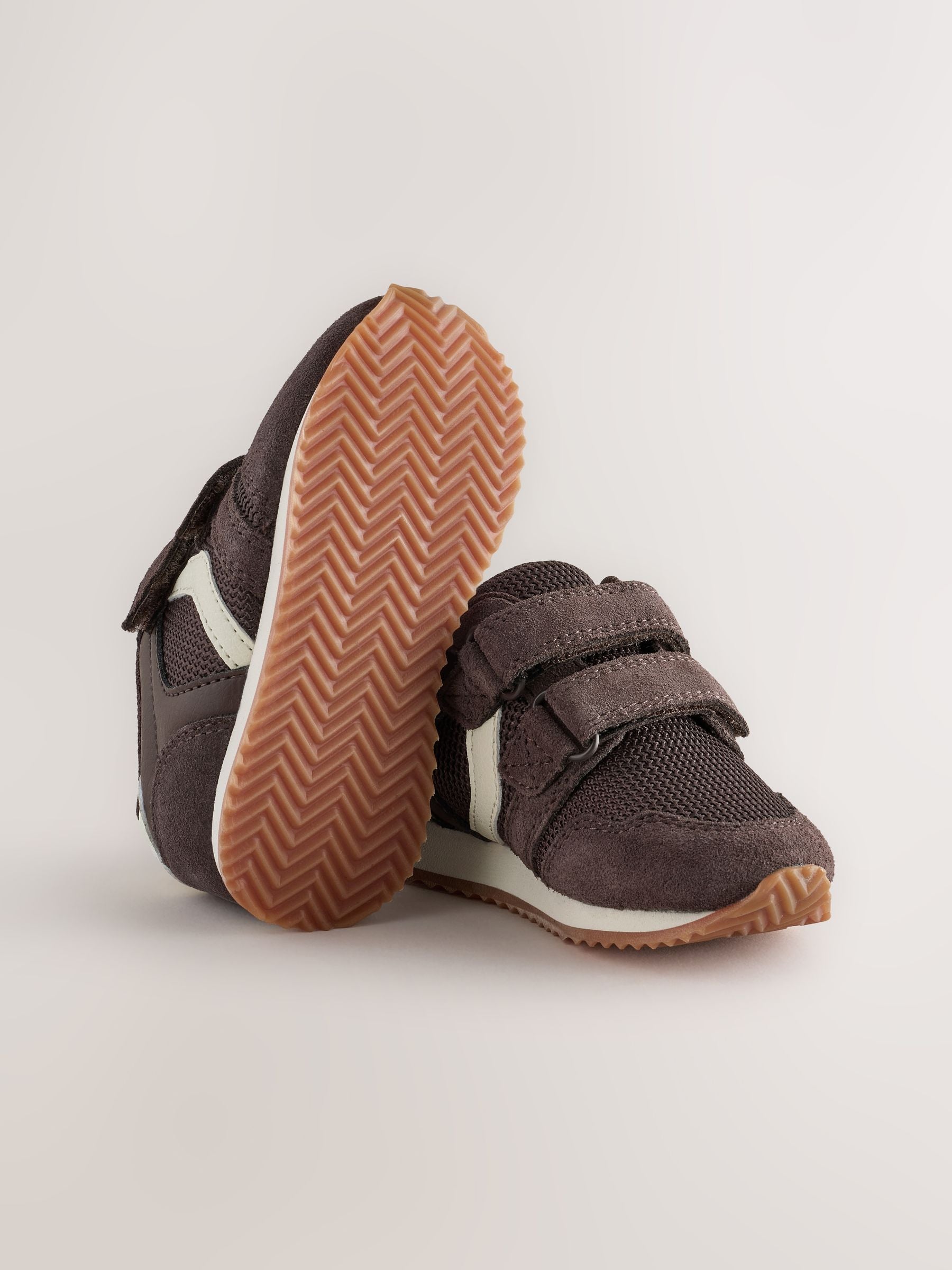 Chocolate Brown Standard Fit (F) Touch Fastening Trainers image 5