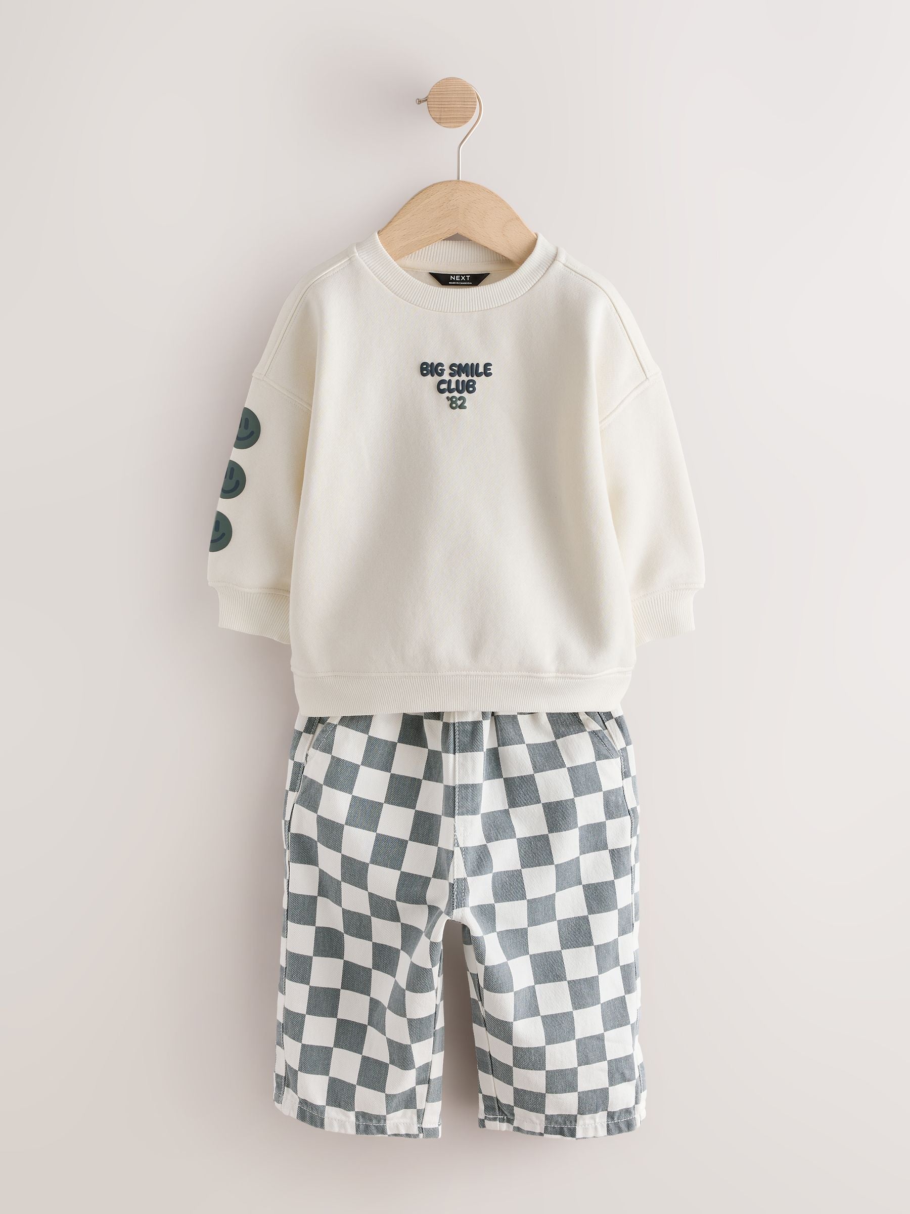 Dsiney Kidz - White and Green Long Sleeve Top and Trousers Set (3mths-7yrs) image 5