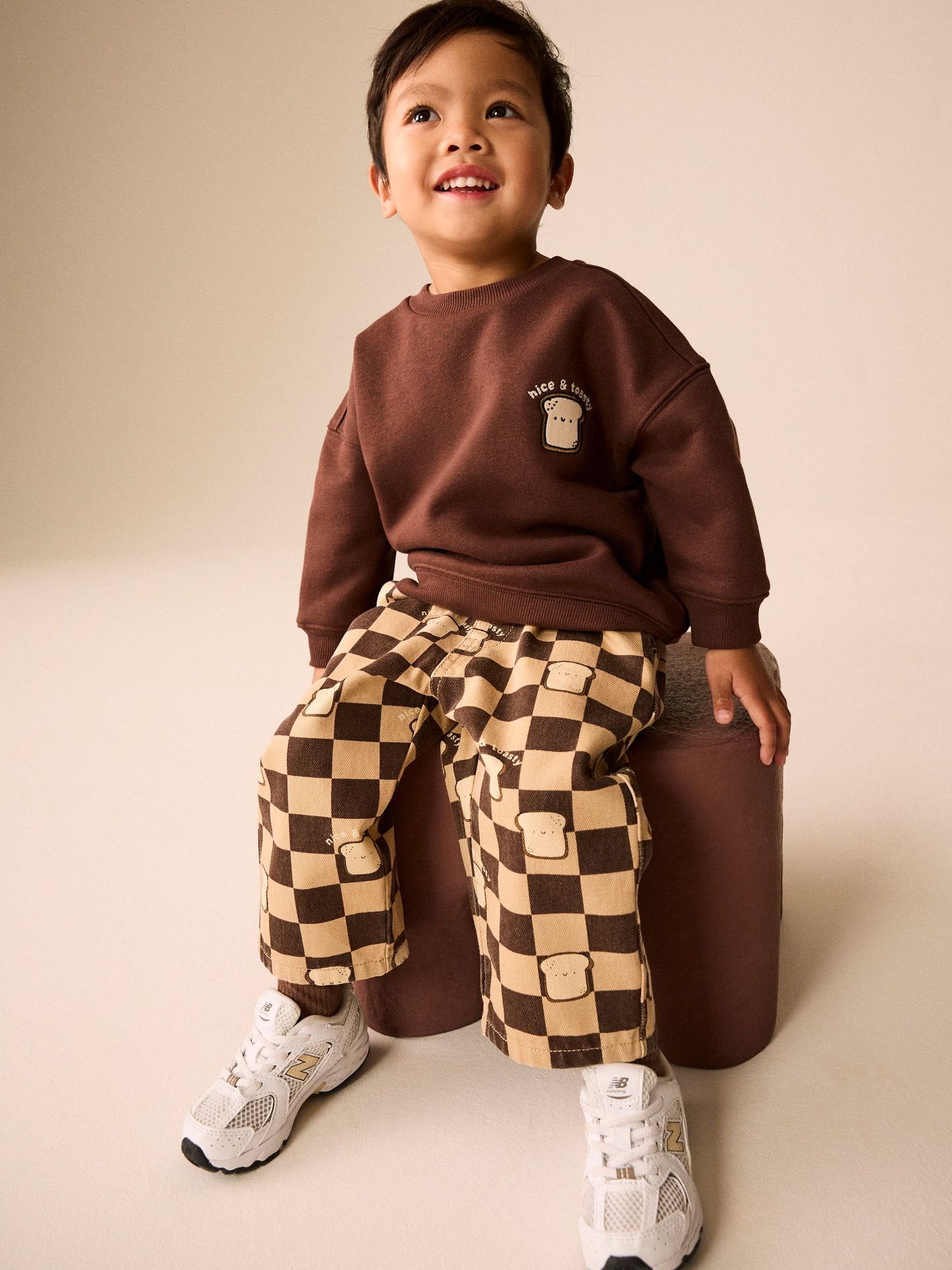 Dsiney Kidz - Brown Long Sleeve Top and Trousers Set (3mths-7yrs) image 3