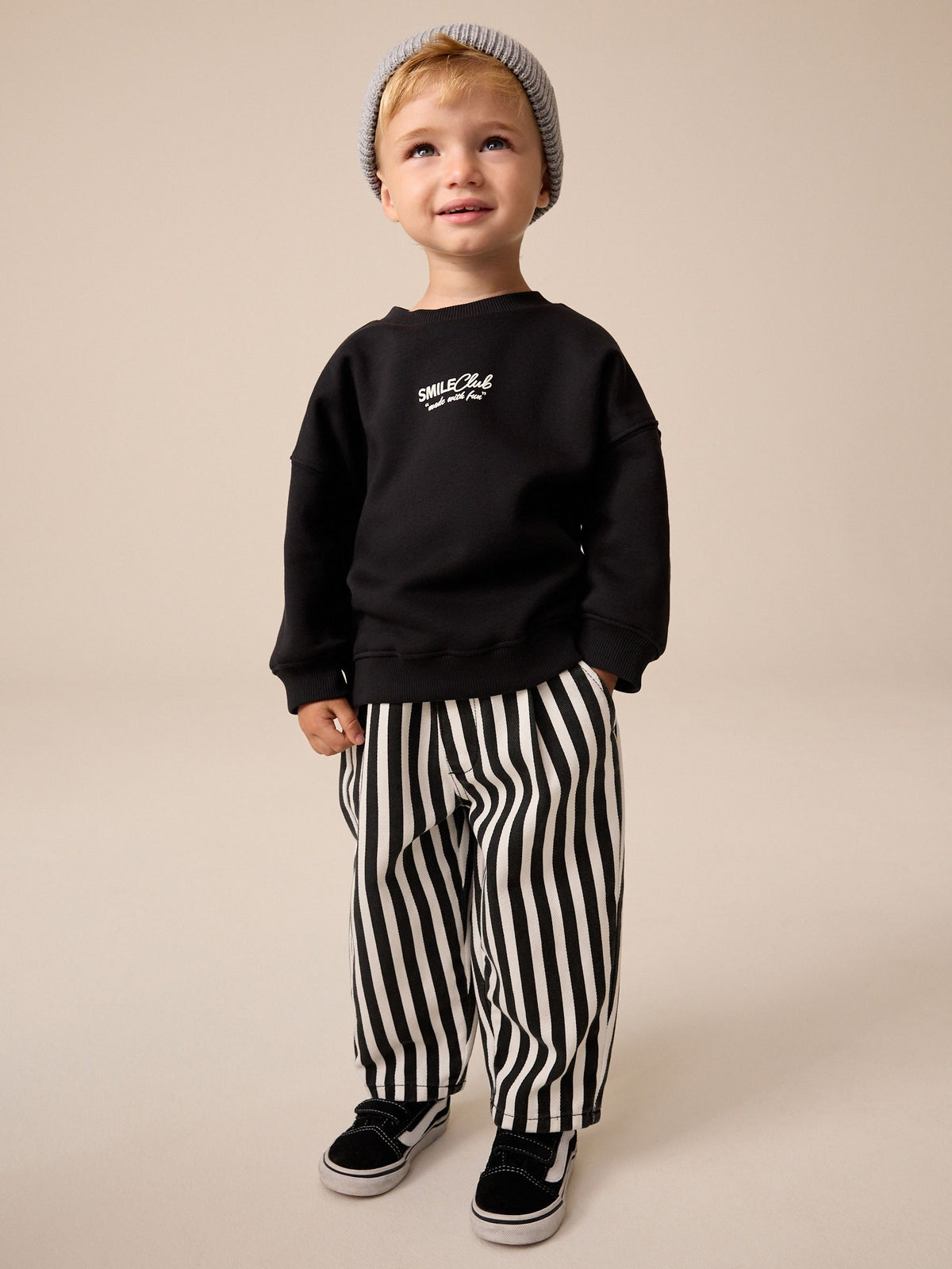 Black/White Long Sleeve Top and Trousers Set (3mths-7yrs) - image 2