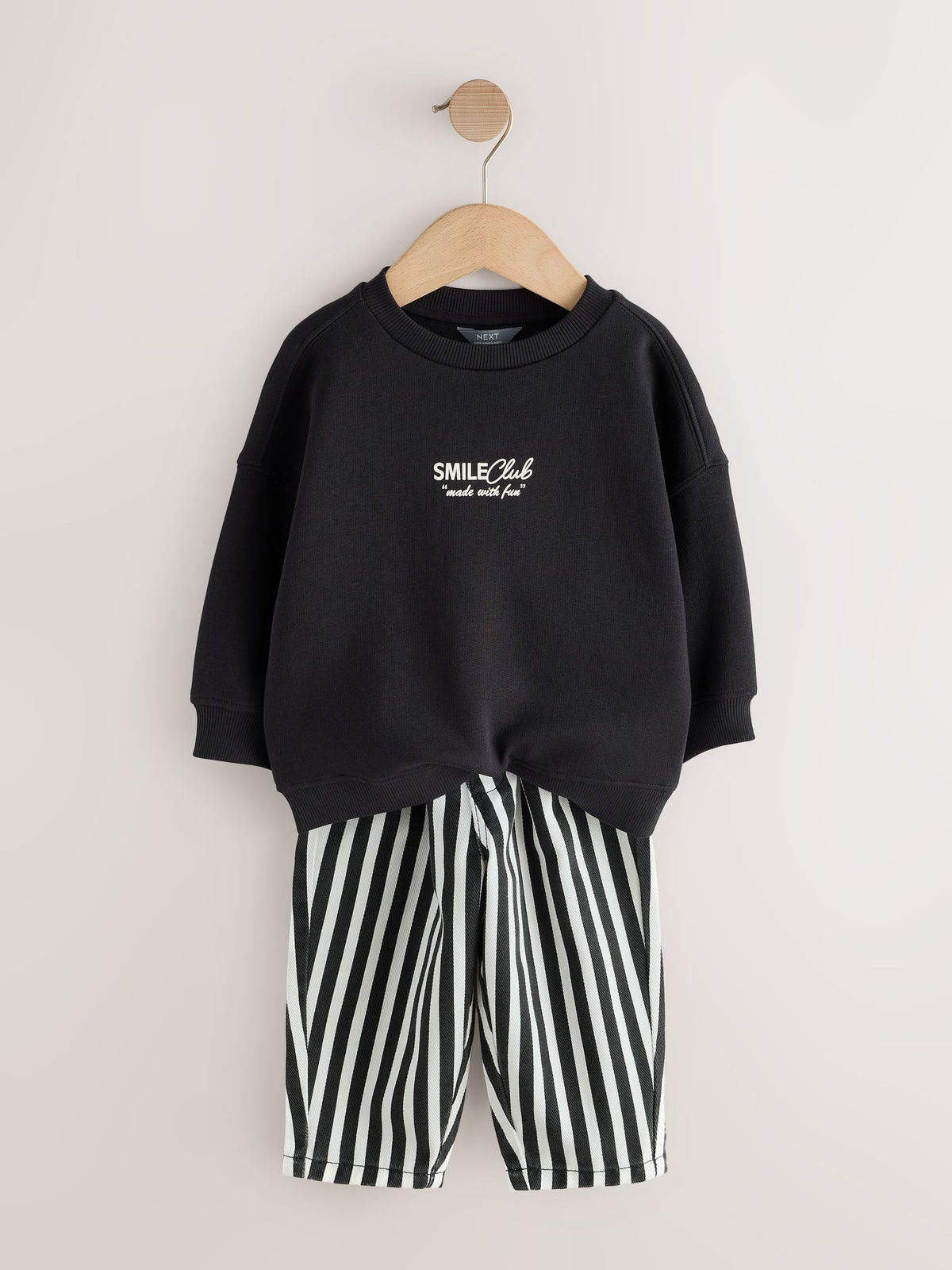 Black/White Long Sleeve Top and Trousers Set (3mths-7yrs) - image 6