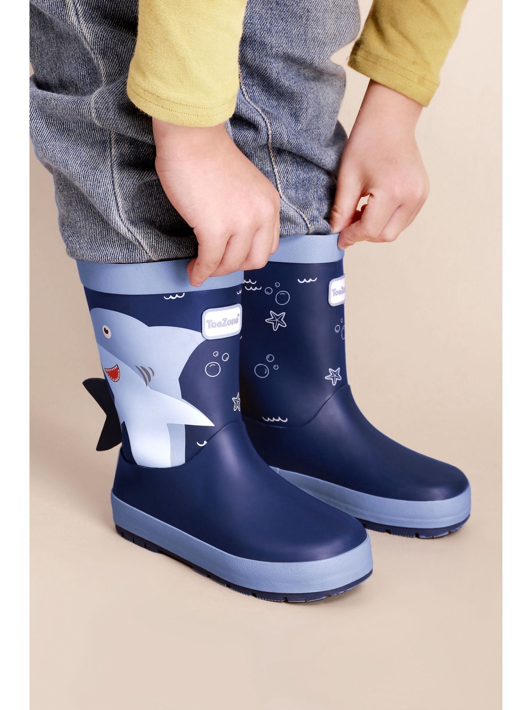 Toezone Blue Shark Waterproof Wellies image 5