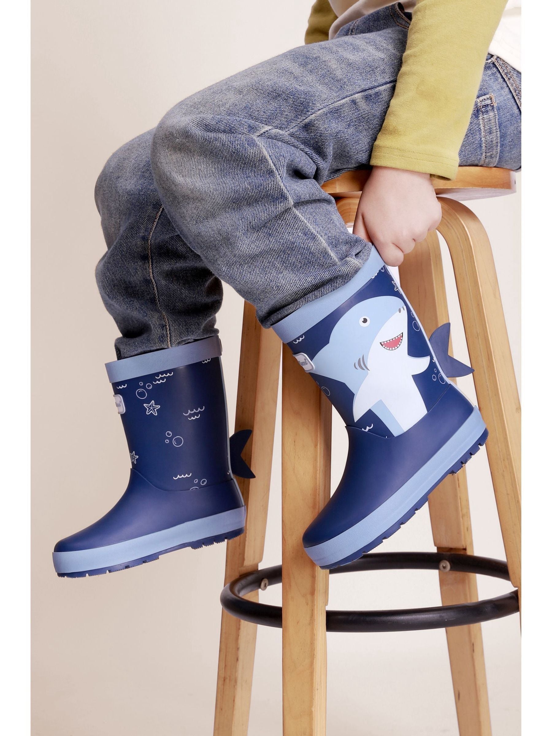Toezone Blue Shark Waterproof Wellies image 6