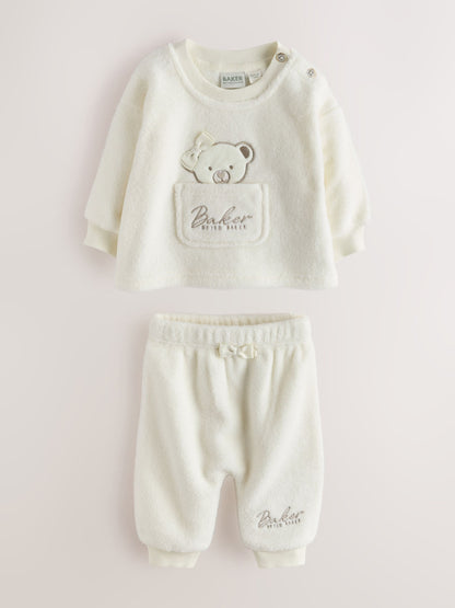 Dsiney Kidz - Baker by Ted Baker Cream 2 Piece Fleece Bear Graphic Top & Joggers Set image 1