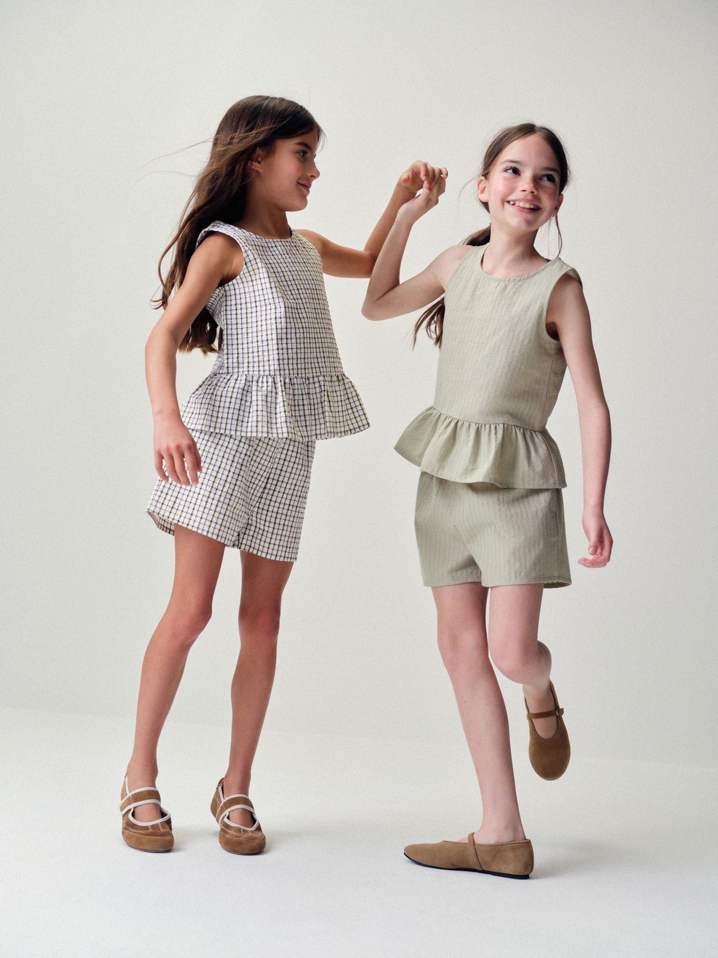 Dsiney Kidz - The Set 2 Pack Woven Peplum Sleeveless Top and Shorts Set Check/Green image 8