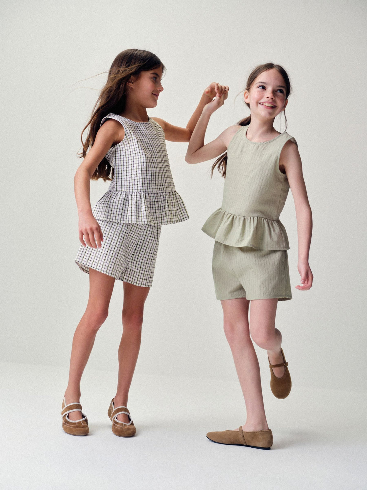 Dsiney Kidz - The Set 2 Pack Woven Peplum Sleeveless Top and Shorts Set Check/Green image 8