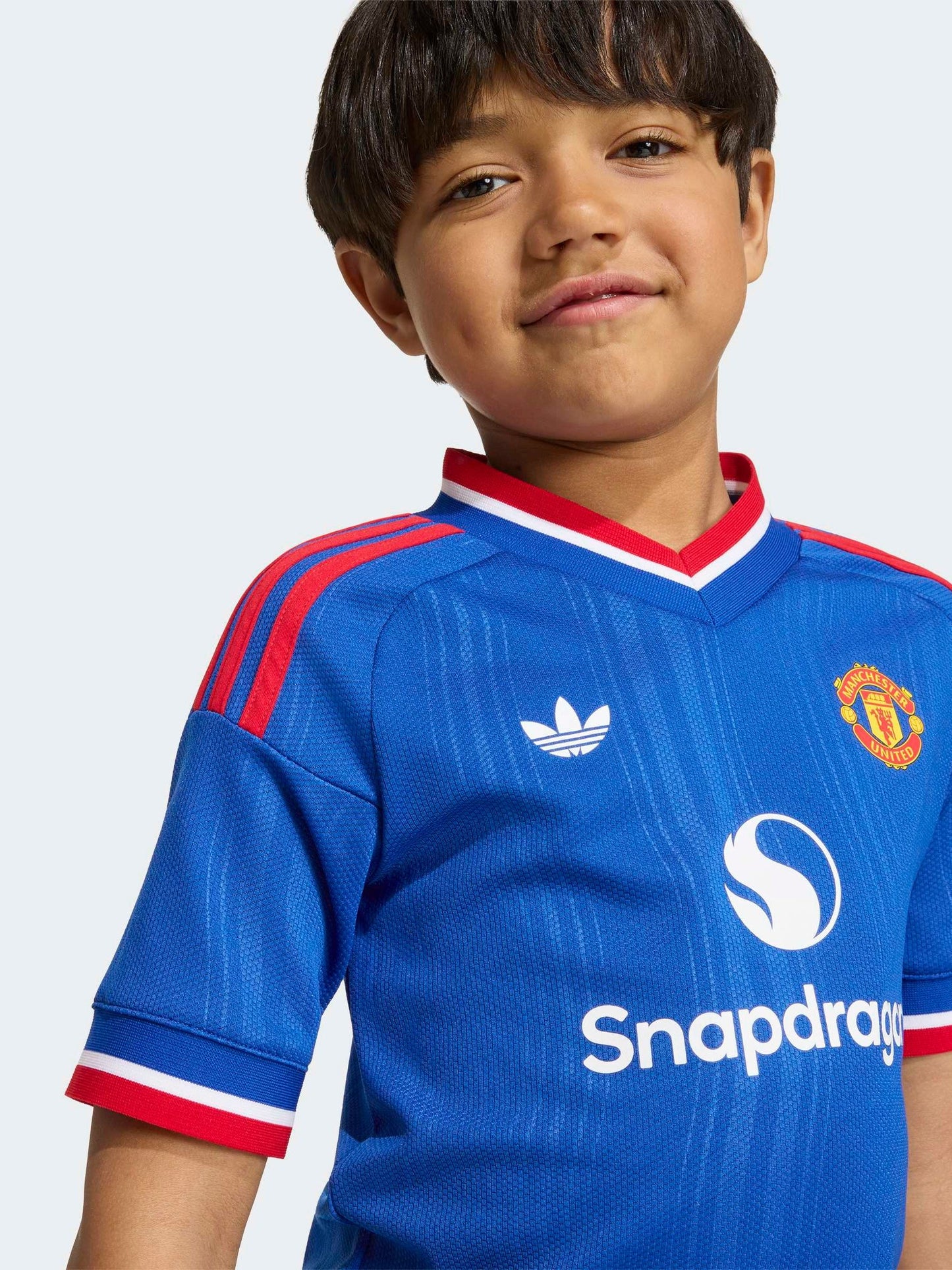 Dsiney Kidz - adidas originals Blue Kids Manchester United 26/27 Away T-Shirt Set image 5
