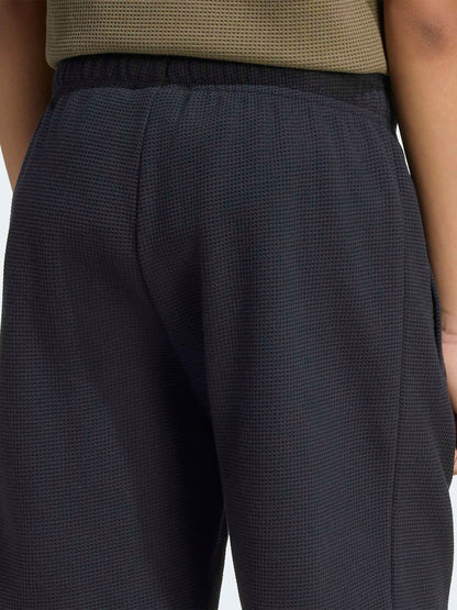 Dsiney Kidz - adidas Originals Black Waffle Shorts image 5