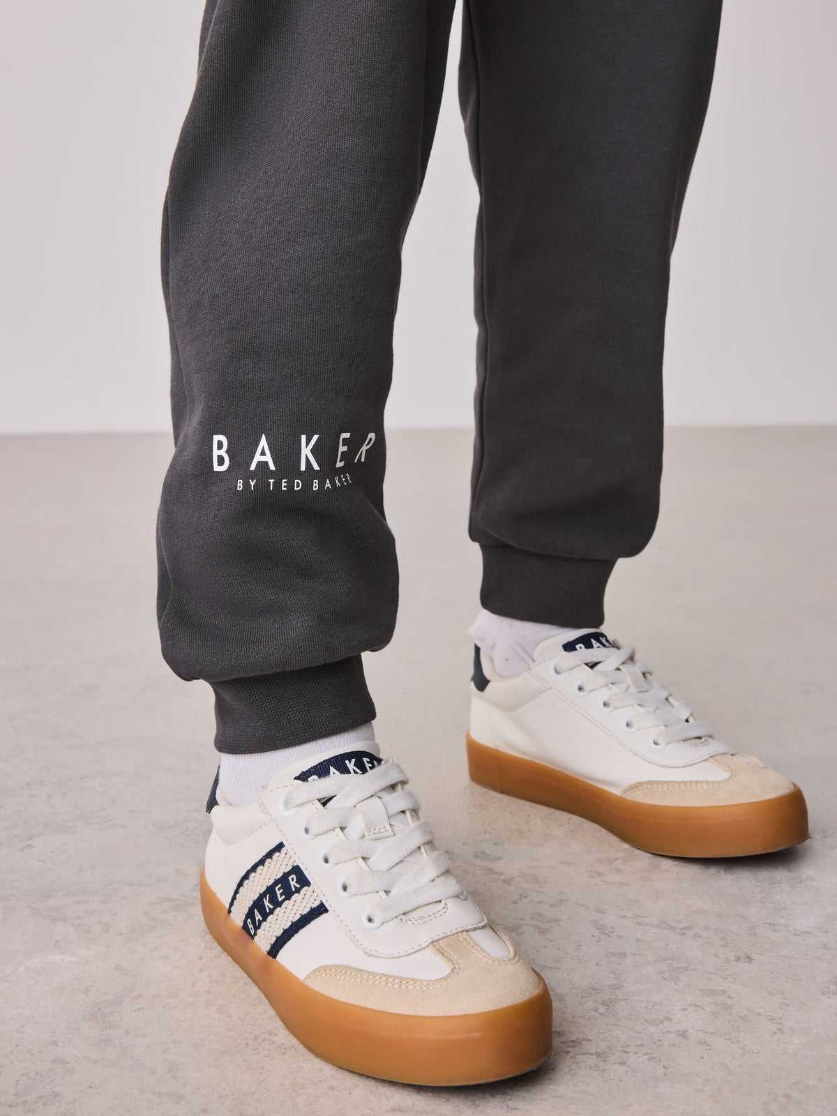 Dsiney Kidz - Baker by Ted Baker Oversized Graphic Sweatshirt and Joggers Set image 7