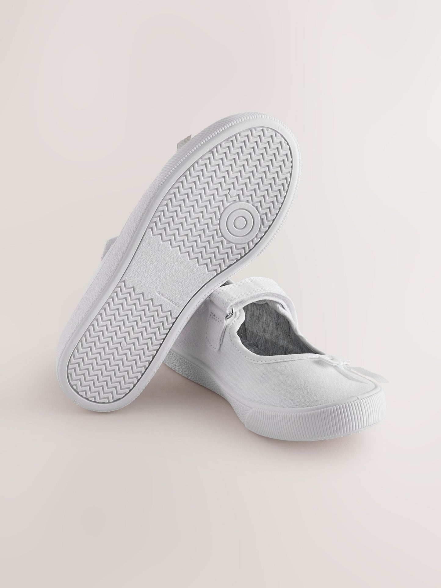 White Standard Fit (F) School Bow Plimsoll Shoes image 5