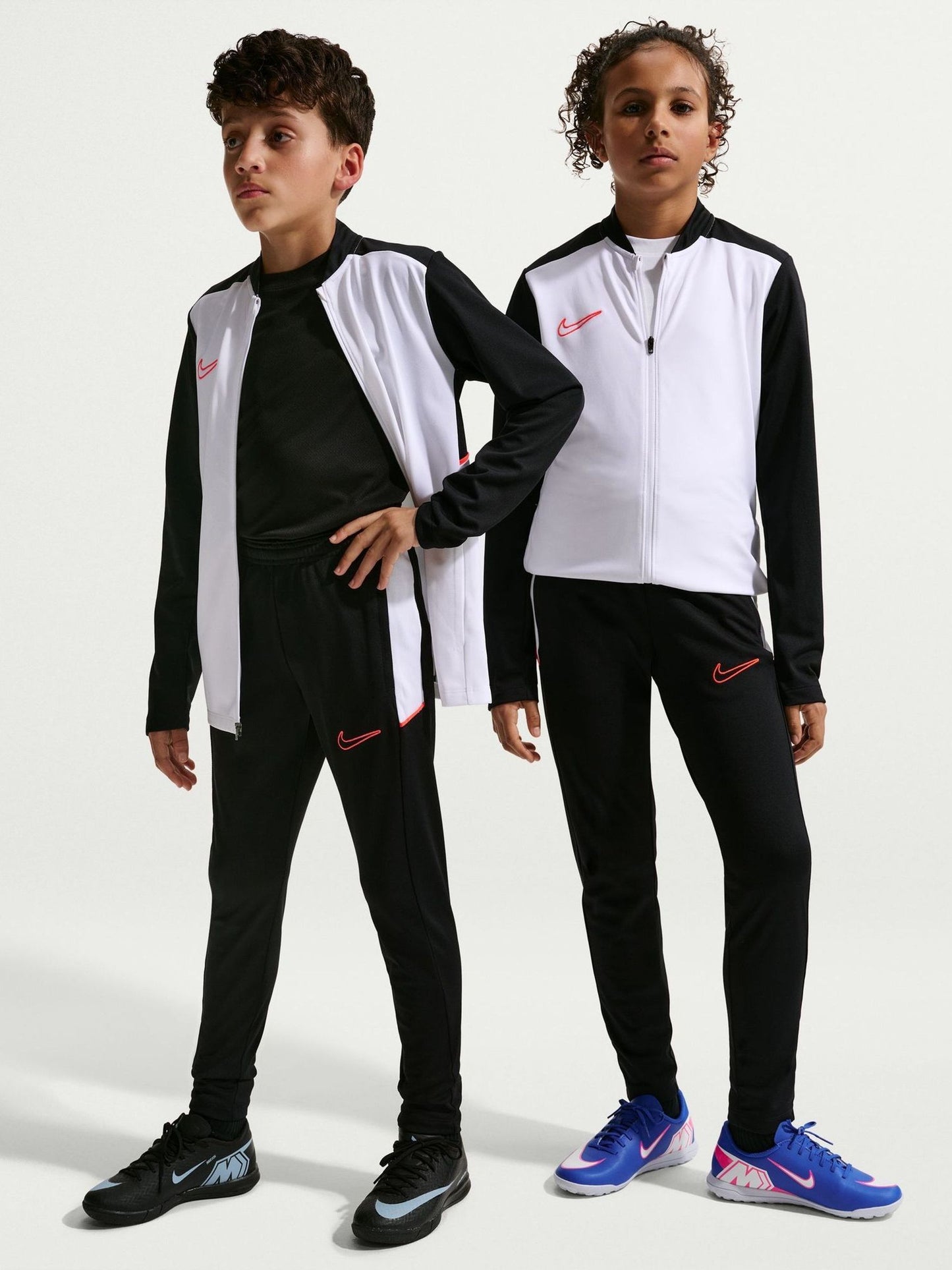 Dsiney Kidz - Nike White Academy 25 Dri-FIT Tracksuit image 2