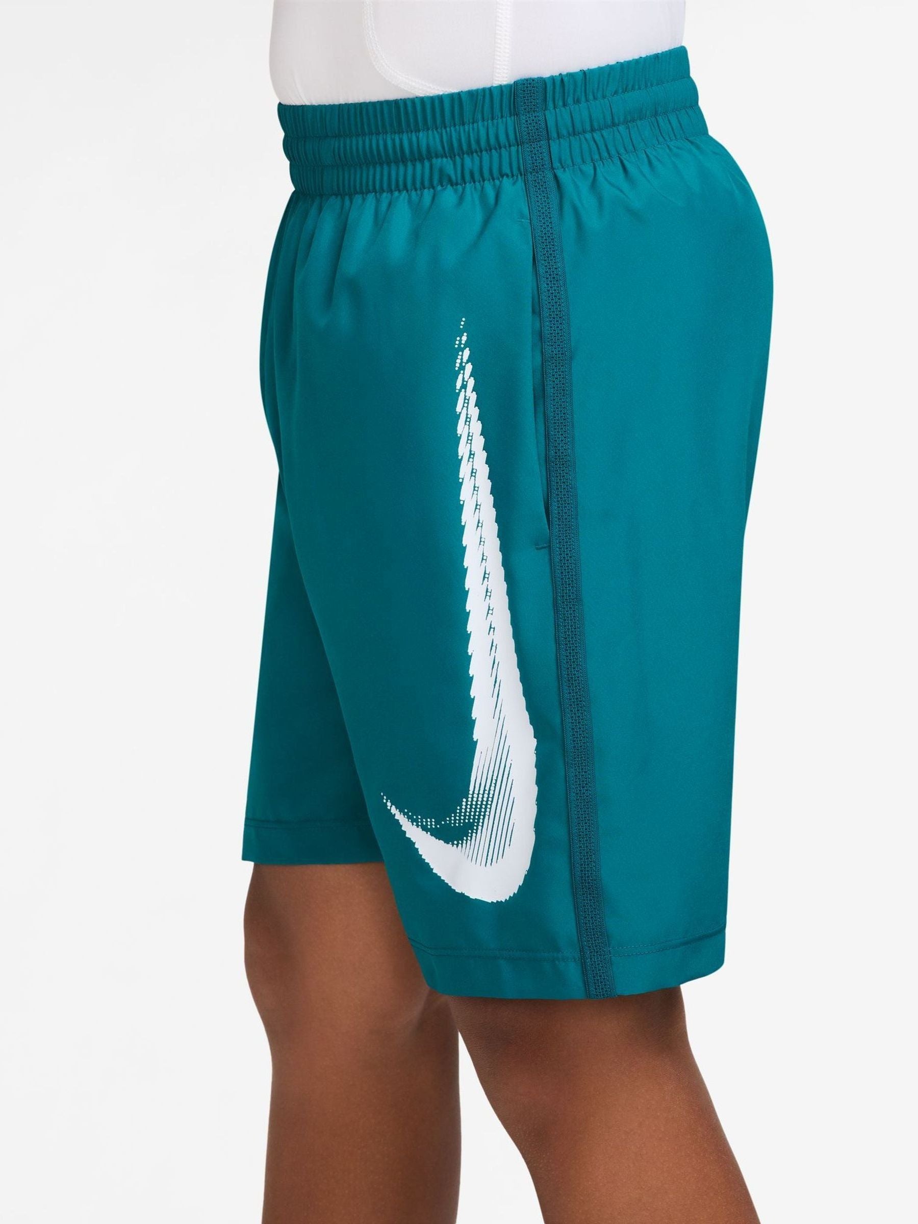 Dsiney Kidz - Nike Bright Spruce Green Multi Refresh Shorts image 3