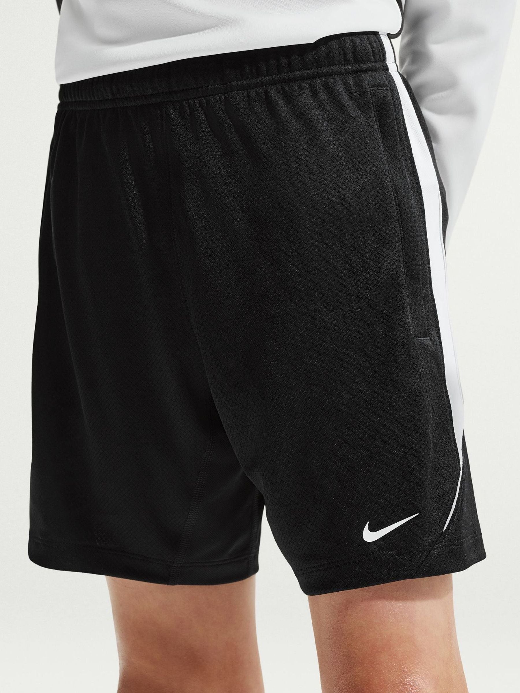 Dsiney Kidz - Nike Black Strike Dri-FIT Football Knit Shorts image 4