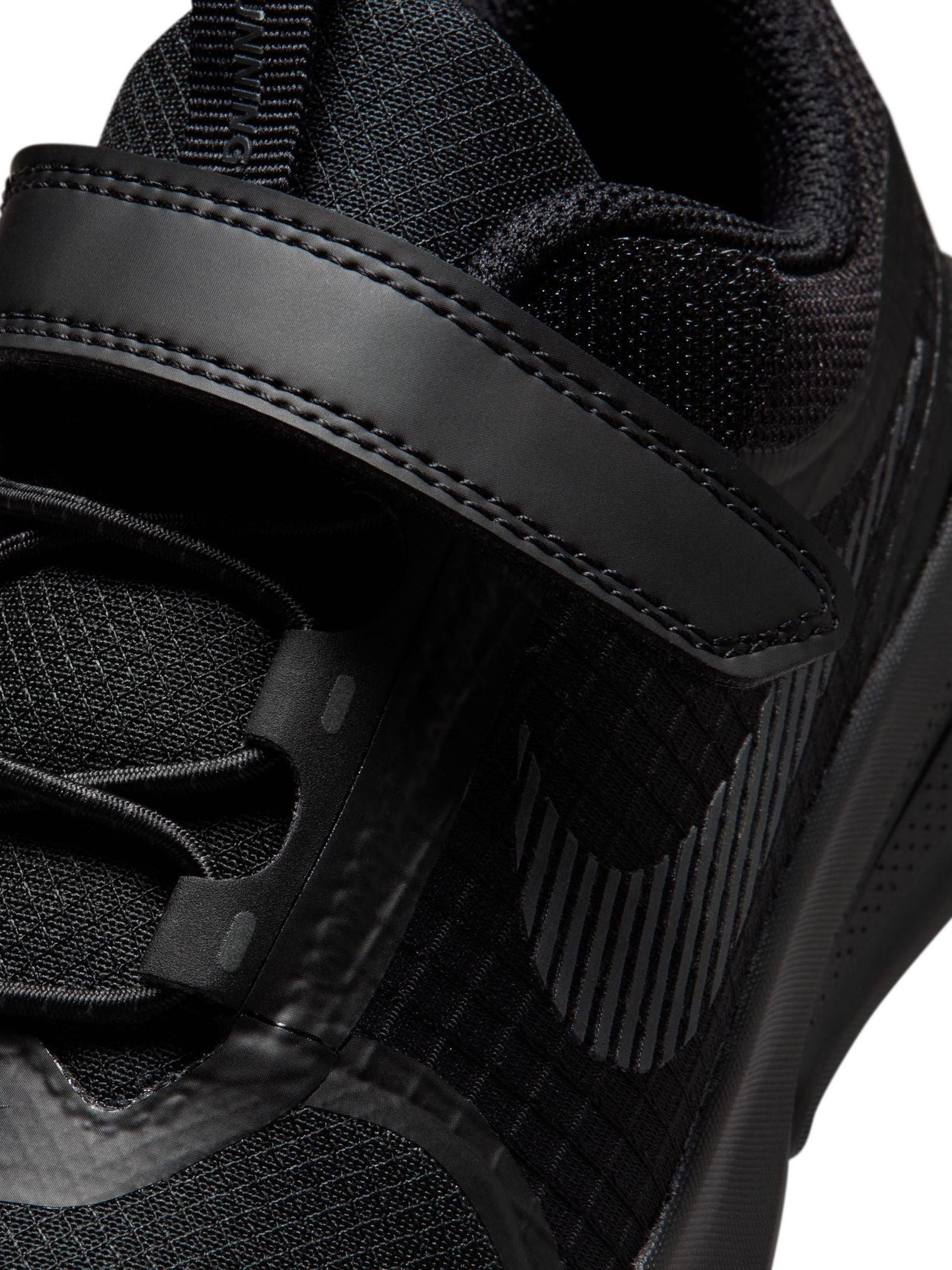 Nike Black Junior Star Runner Utility Trainers image 7