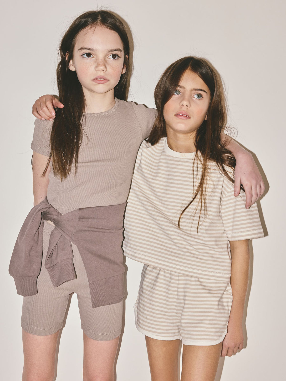 Dsiney Kidz - The Set 8 Pack Top and Shorts Set Neutral image 6