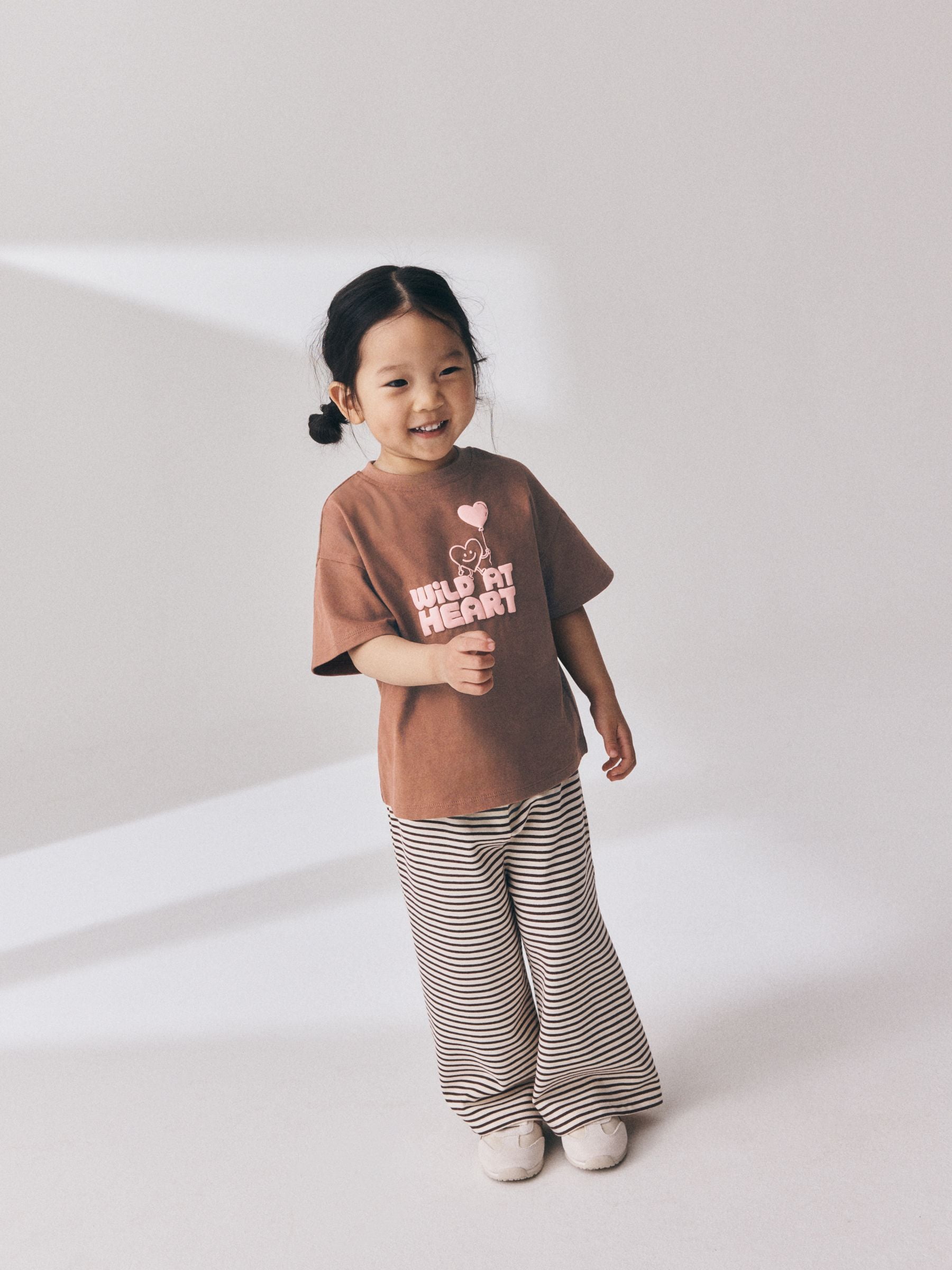 Dsiney Kidz - Brown Heart Stripe Short Sleeve T-Shirt and Wide Leg Trousers Set (3mths-7yrs) image 3