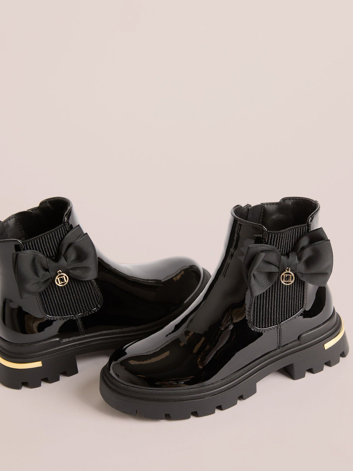 Dsiney Kidz - Lipsy Black Red Patent Faux Leather Bow Elasticated Heel Clip Ankle Chelsea Boots image 4
