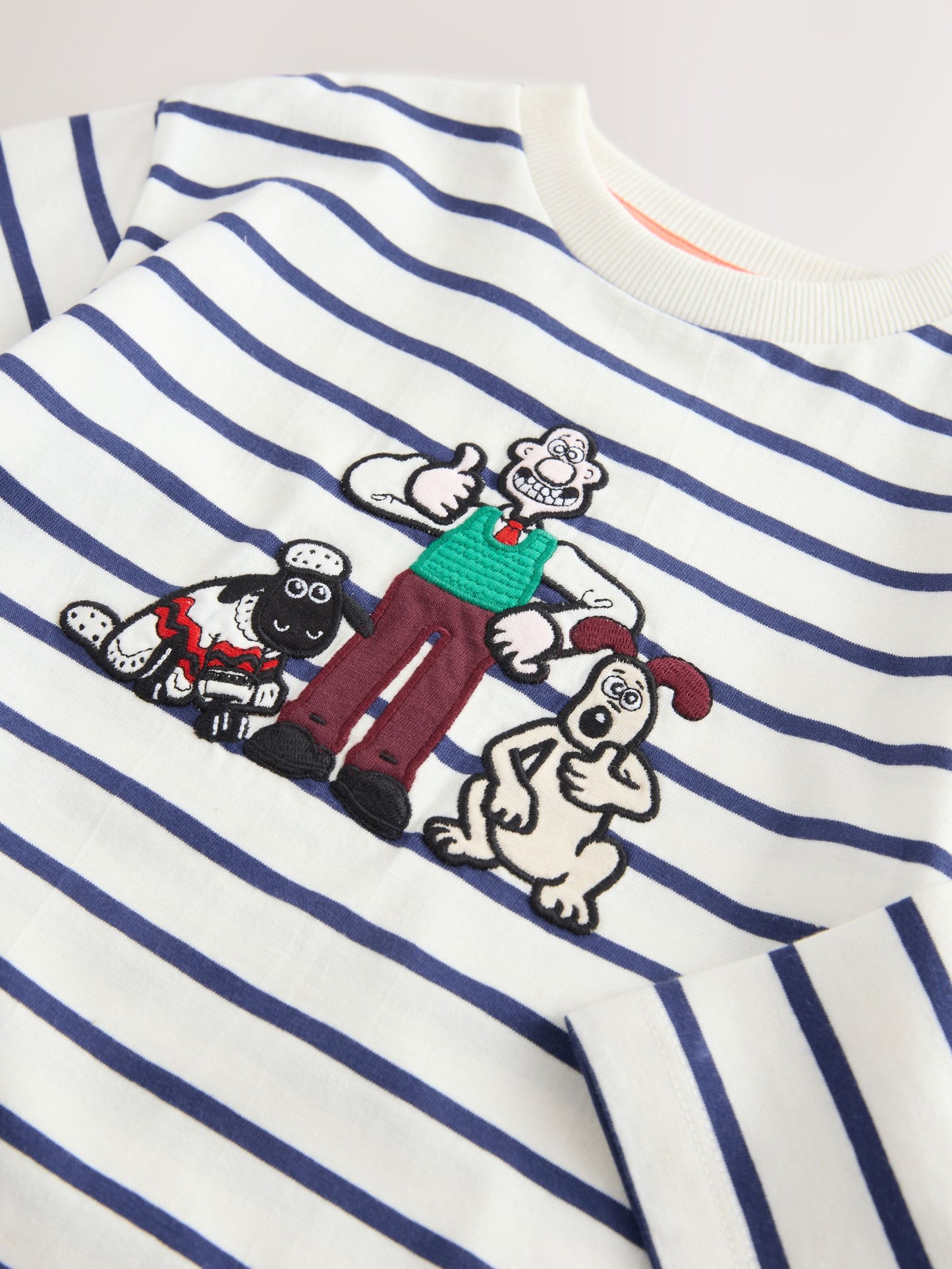 Dsiney Kidz - White Stripe Long Sleeve Wallace & Gromit T-Shirt (3mths-8yrs) image 3