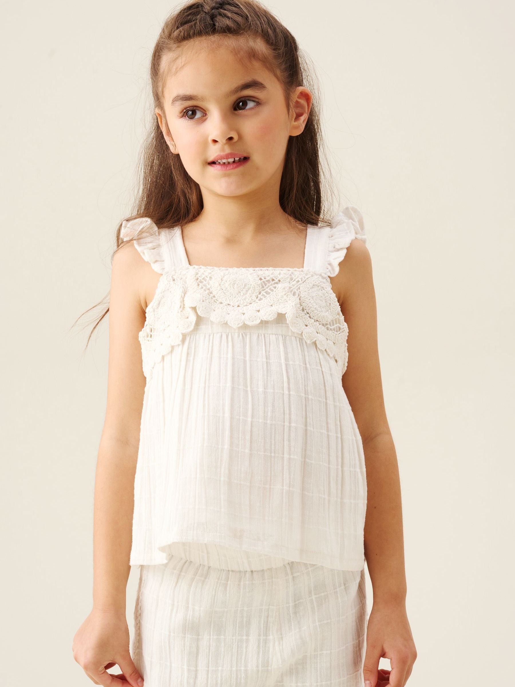 Dsiney Kidz - Angel & Rocket White Liv Crochet Frill Top And Shorts image 3