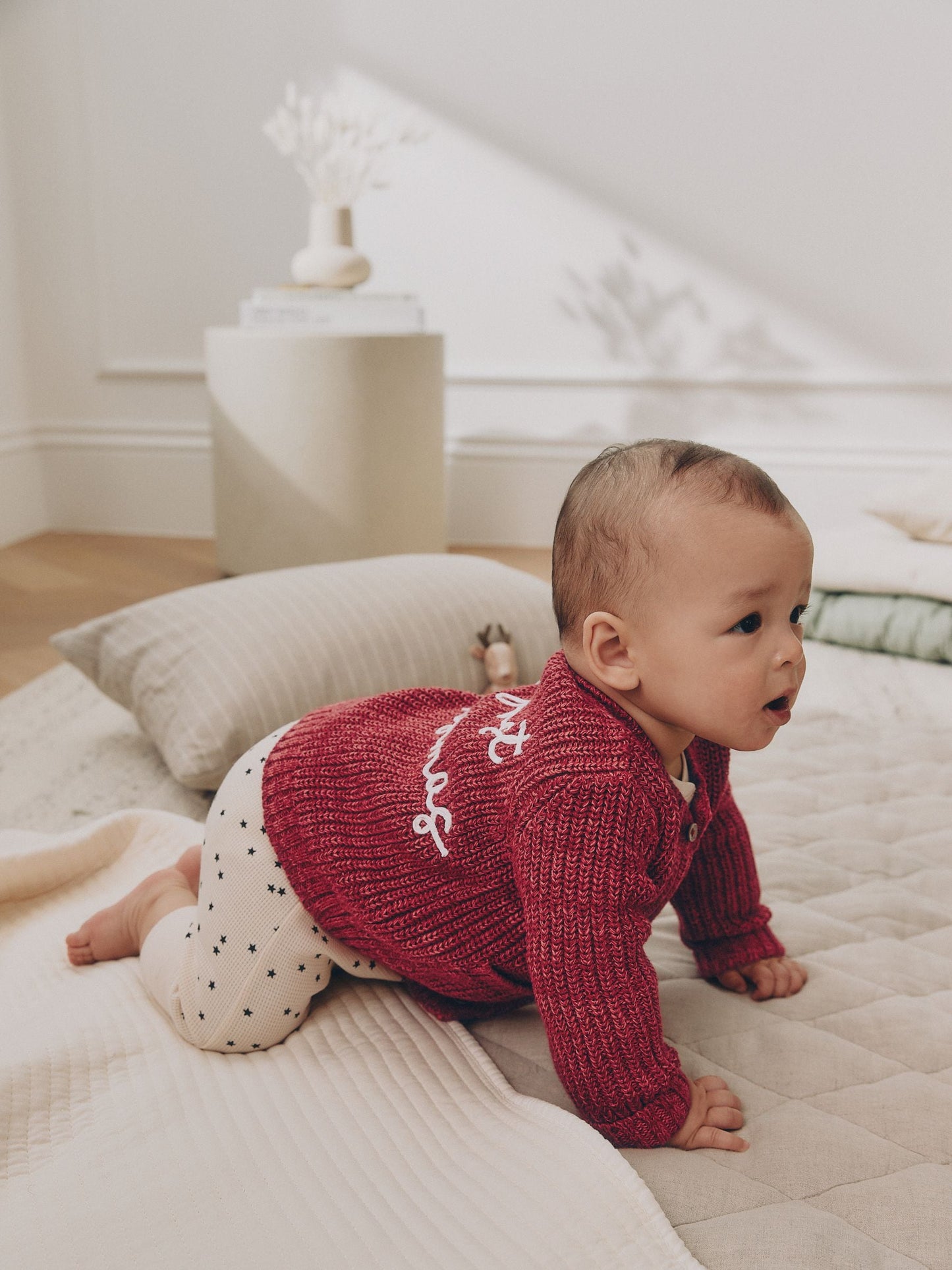 Dsiney Kidz - Red My First Christmas Knitted Baby Cardigan (0-18mths) image 3