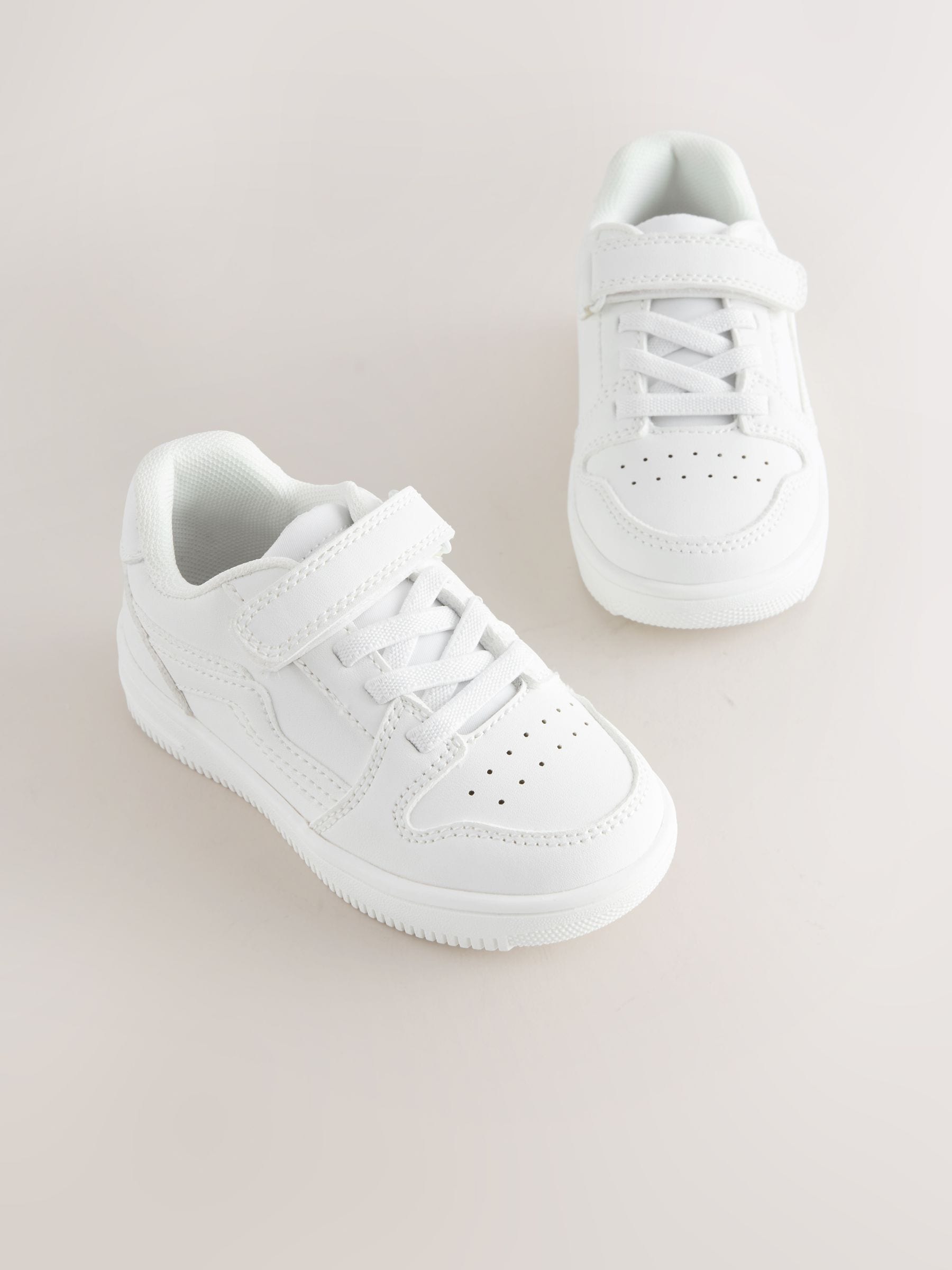White Standard Fit (F) Touch Fastening Elastic Lace Trainers image 4
