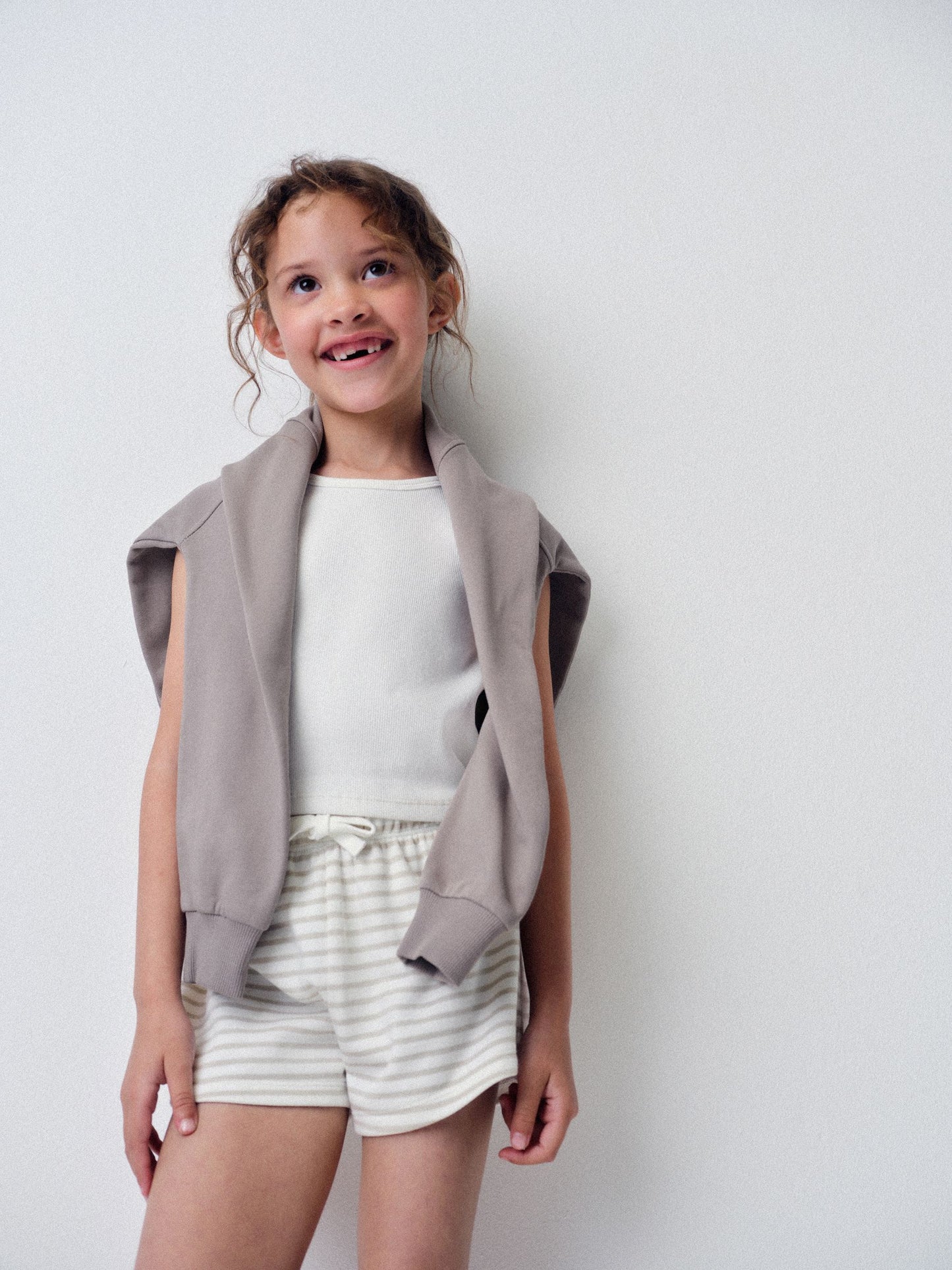 Dsiney Kidz - The Set 6 Piece Jersey Zip Through Hoodie Crew Oversized T-Shirt Short Rib Vest and Cycling Shorts Set Pink/Cream/Brown image 3