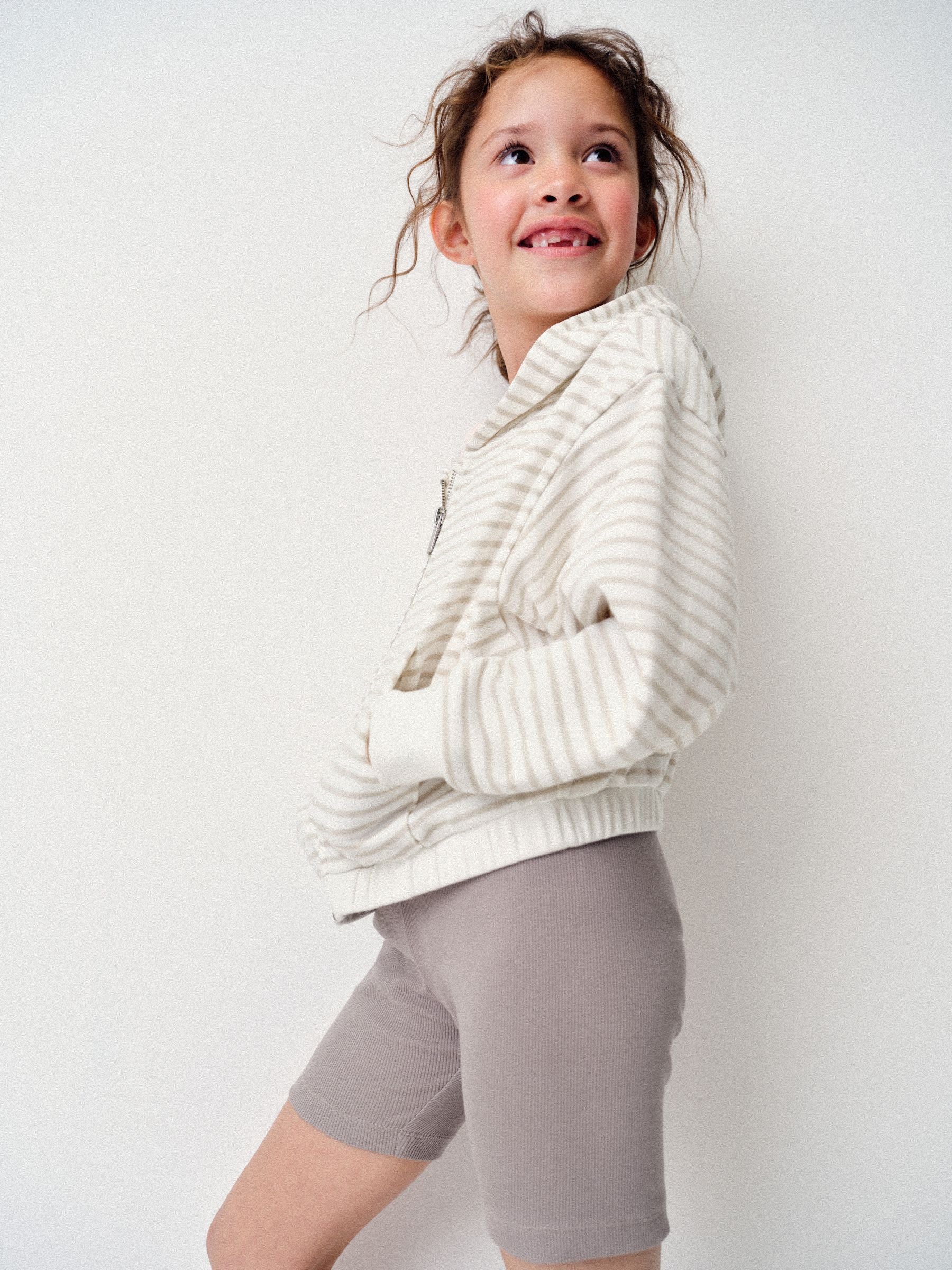 Dsiney Kidz - The Set 6 Piece Jersey Zip Through Hoodie Crew Oversized T-Shirt Short Rib Vest and Cycling Shorts Set Pink/Cream/Brown image 9
